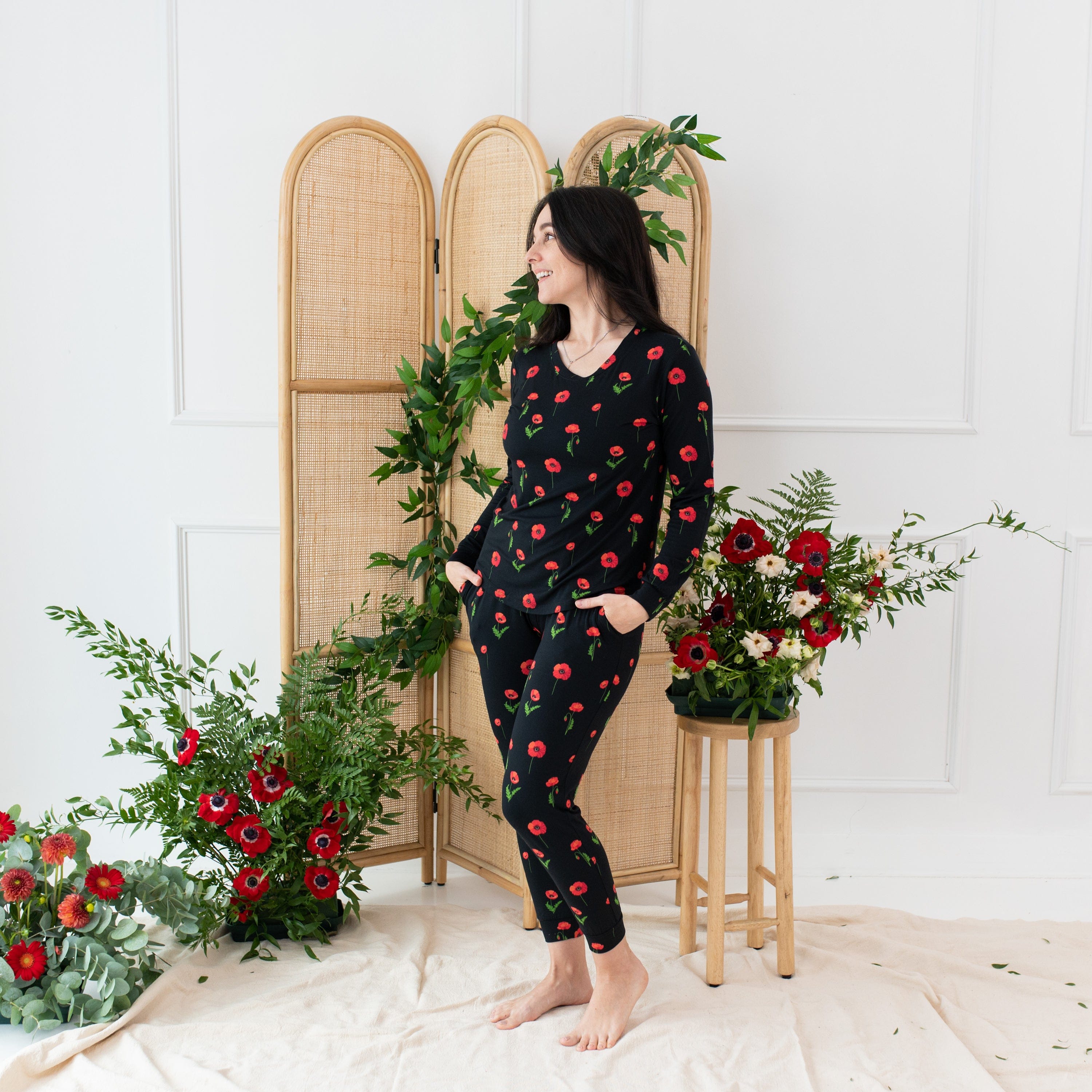 Kyte Baby Women's Jogger Pajama Set Women's Jogger Pajama Set in Midnight Poppies