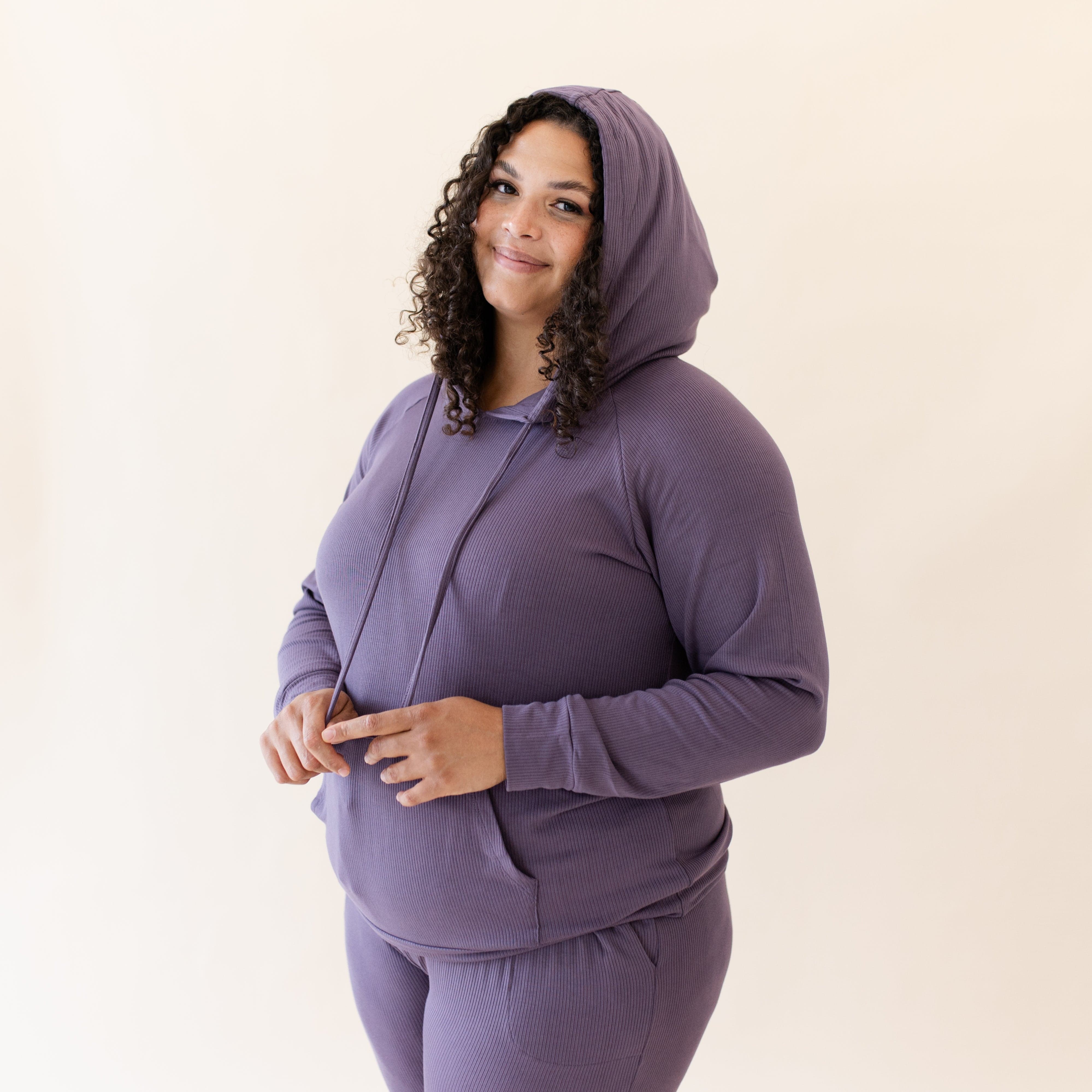 Model wearing Women's Ribbed Hoodie in Currant