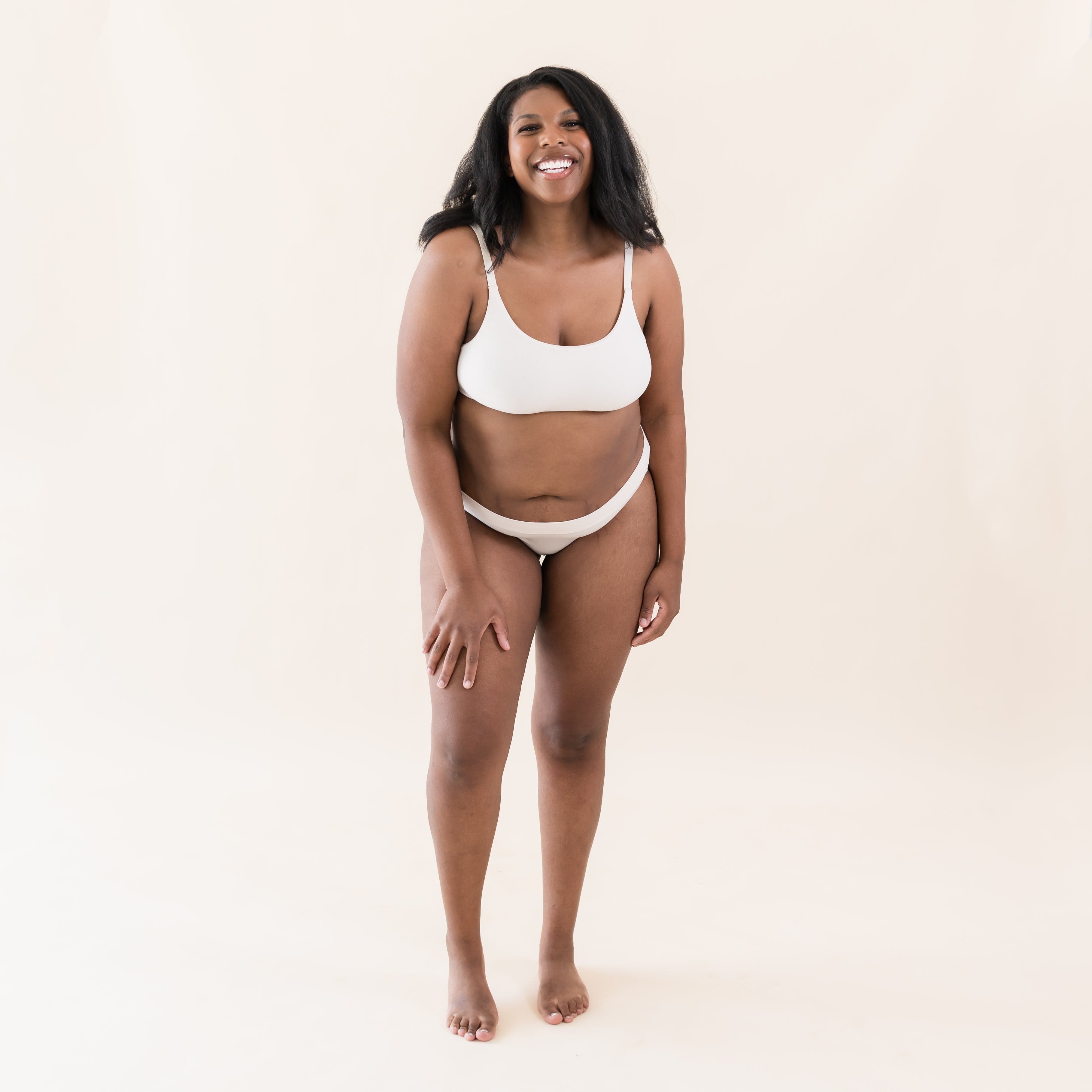 Woman wearing Kyte Baby Women's Scoop Neck Wireless Bra and Underwear in Blonde