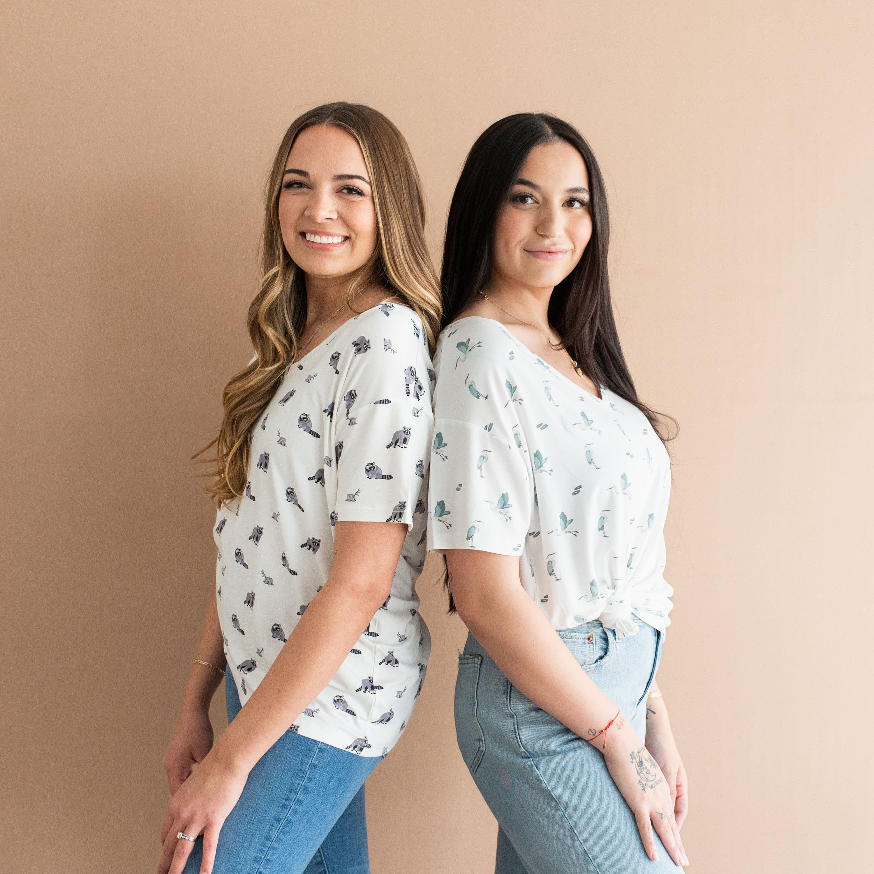 Kyte Baby Women's V-Neck Women’s Relaxed Fit V-Neck in Blue Heron