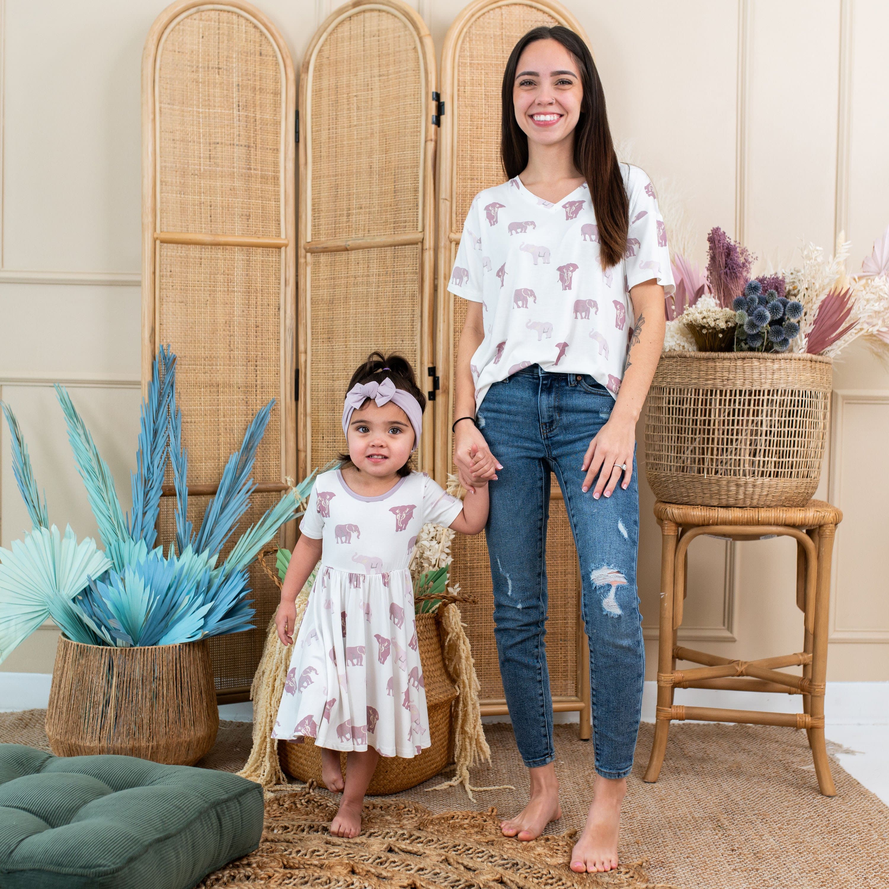 Kyte Baby Women's V-Neck Women’s Relaxed Fit V-Neck in Elephant