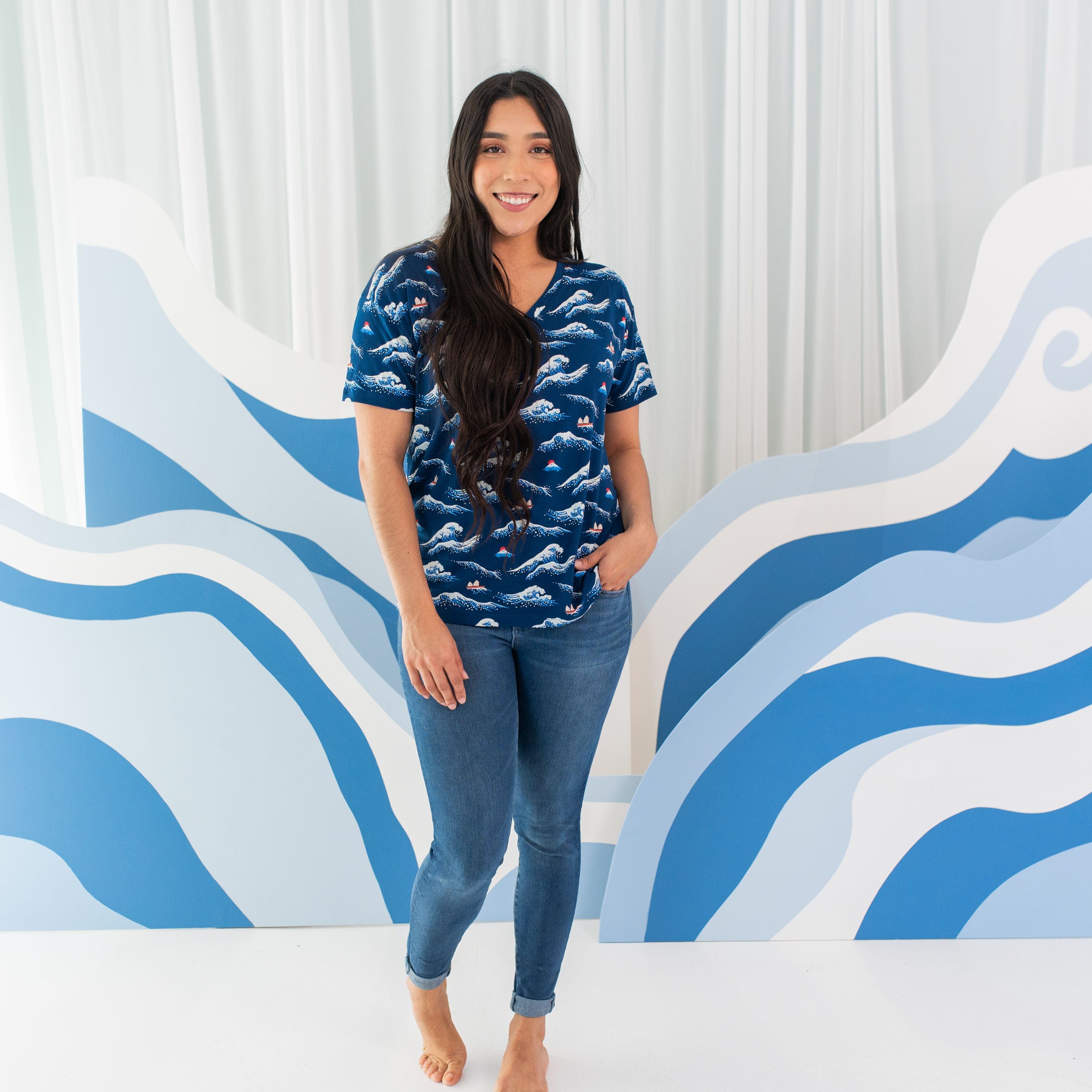 Kyte Baby Women's V-Neck Women’s Relaxed Fit V-Neck in Wave
