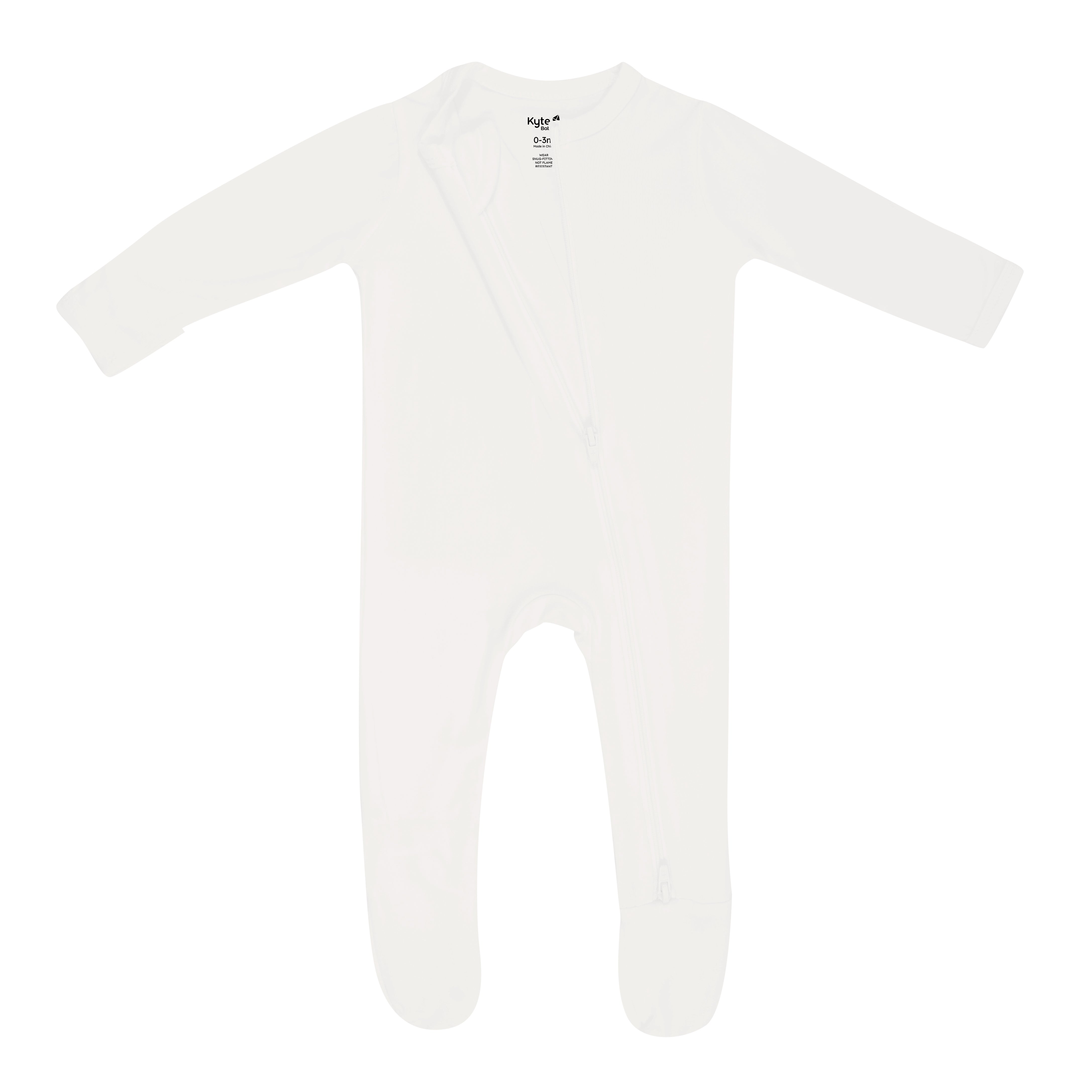 Double zipper on Kyte Baby Zippered Footie in Cloud White