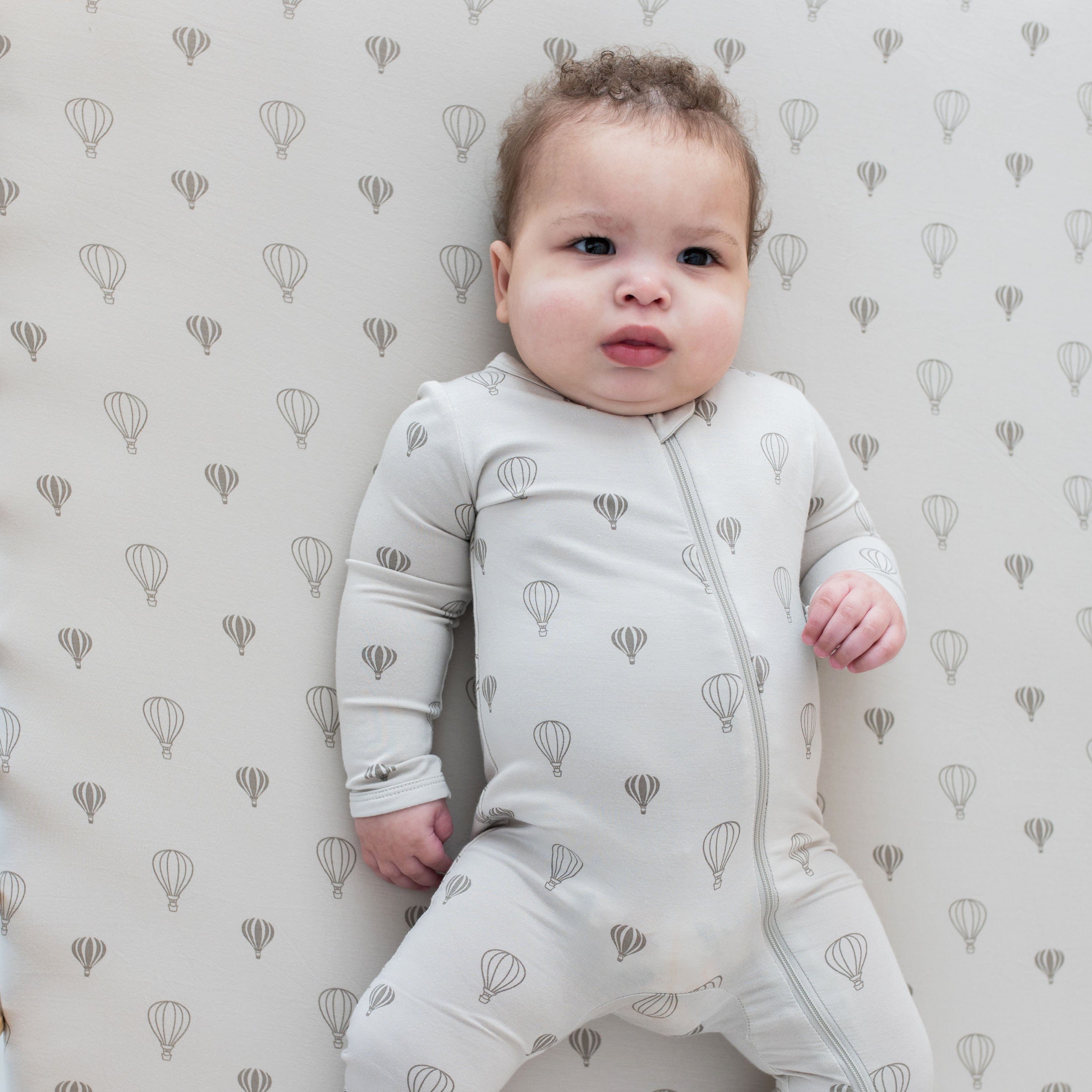 Kyte Baby Zippered Footies Zippered Footie in Hot Air Balloon