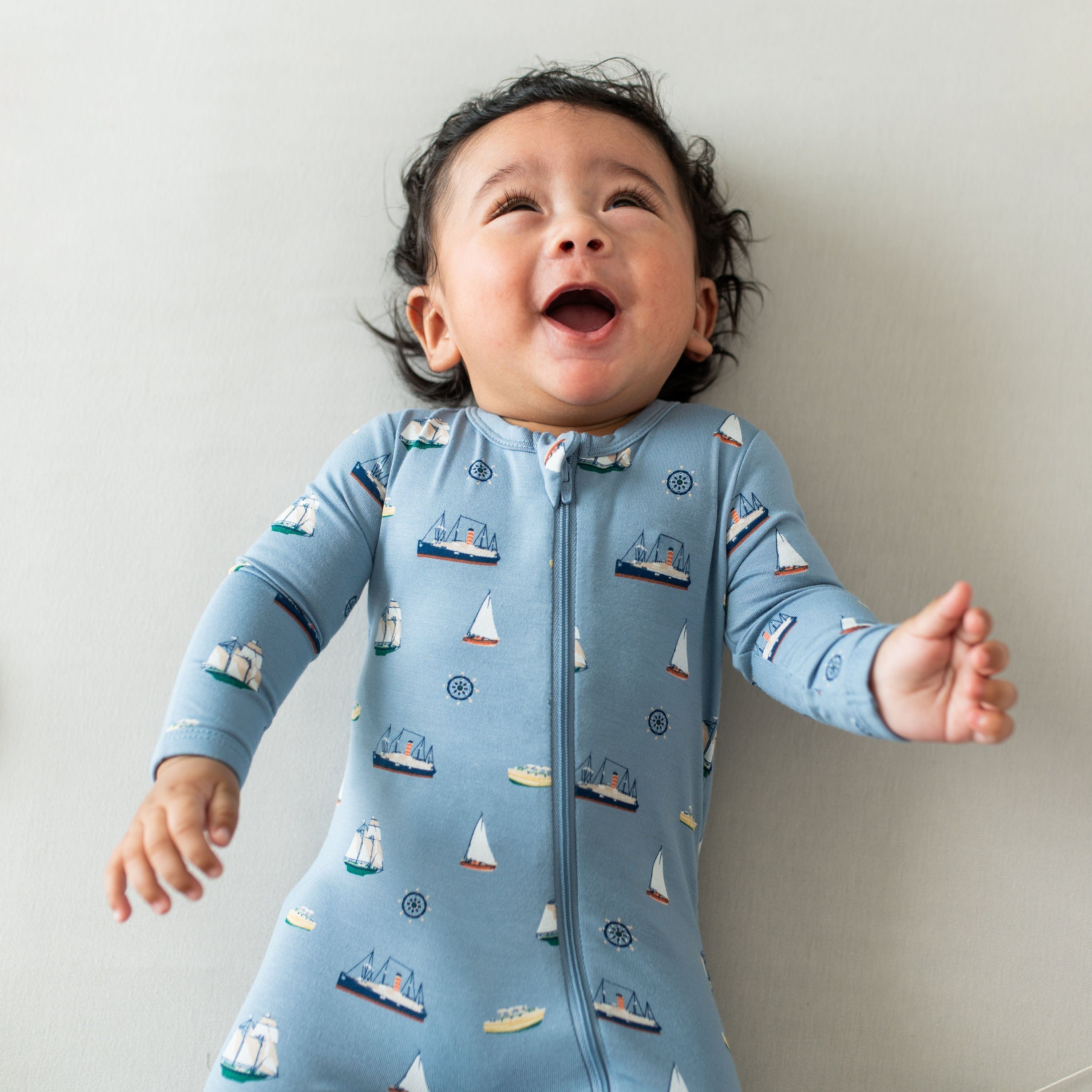Kyte Baby Zippered Footies Zippered Footie in Vintage Boats