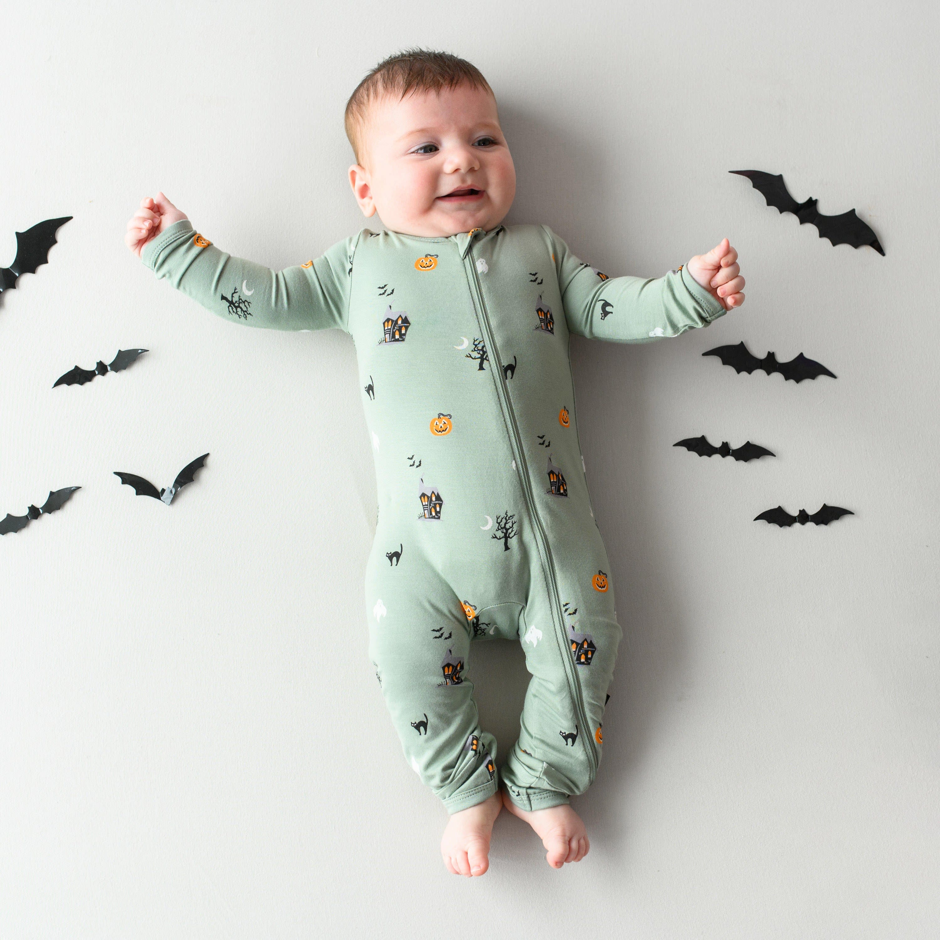 Kyte Baby Zippered Rompers Zippered Romper in Spooky