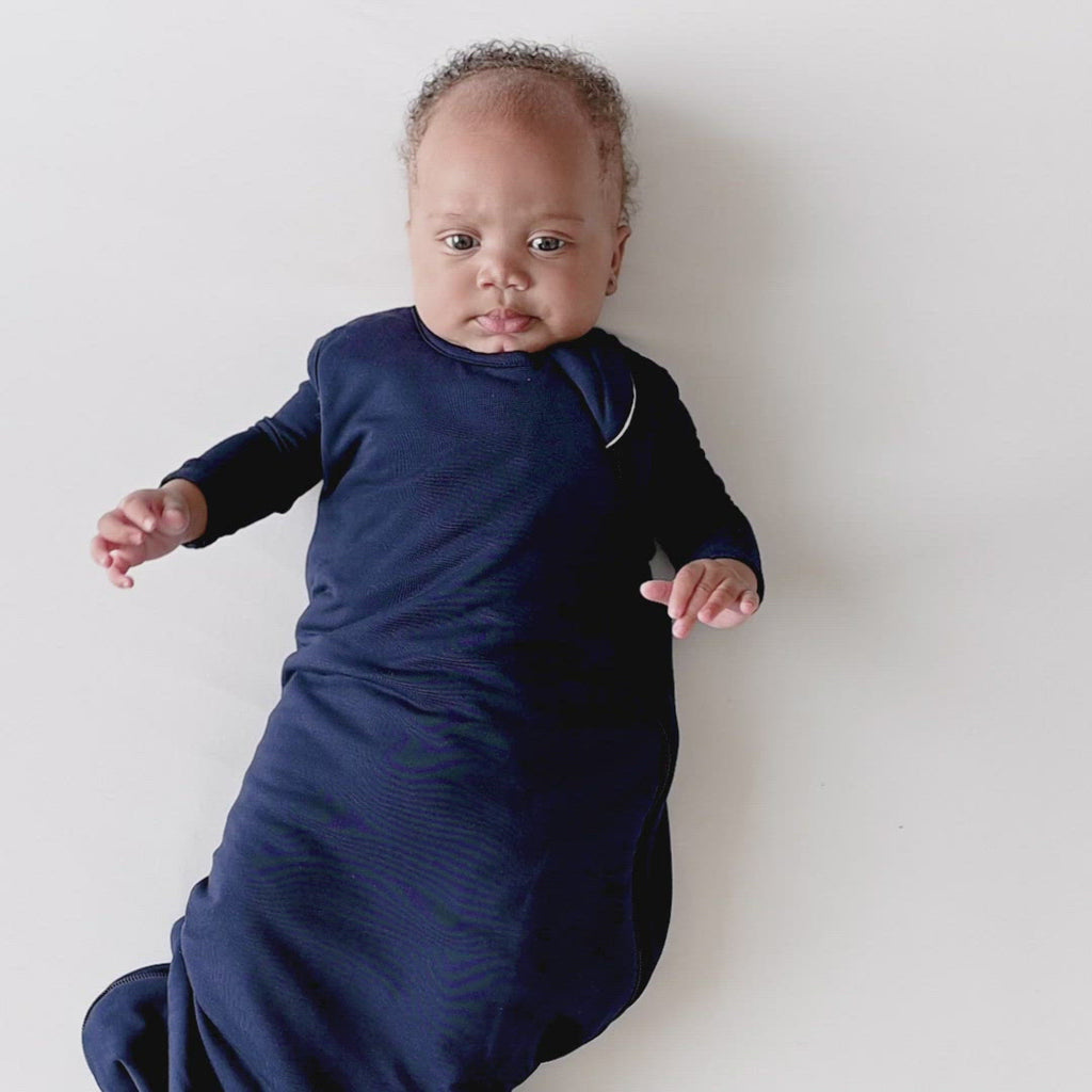 Video of baby wearing Kyte Baby Sleep Bag in Navy 1.0