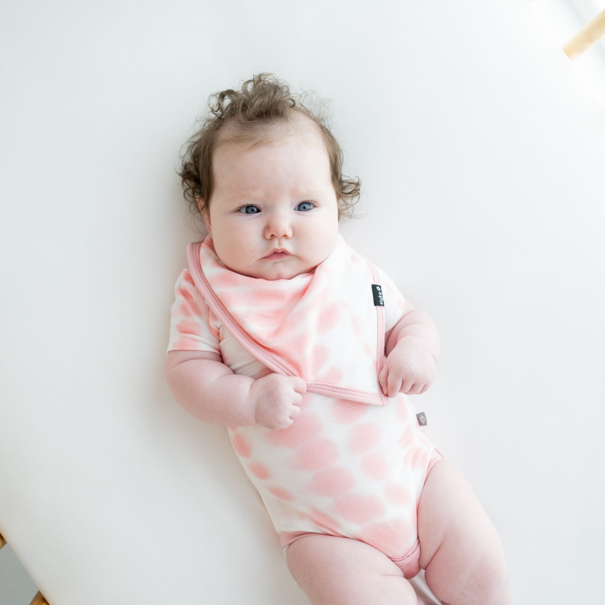 Kyte BABY Bib Crepe Rip Tide Bib in Crepe Rip Tide