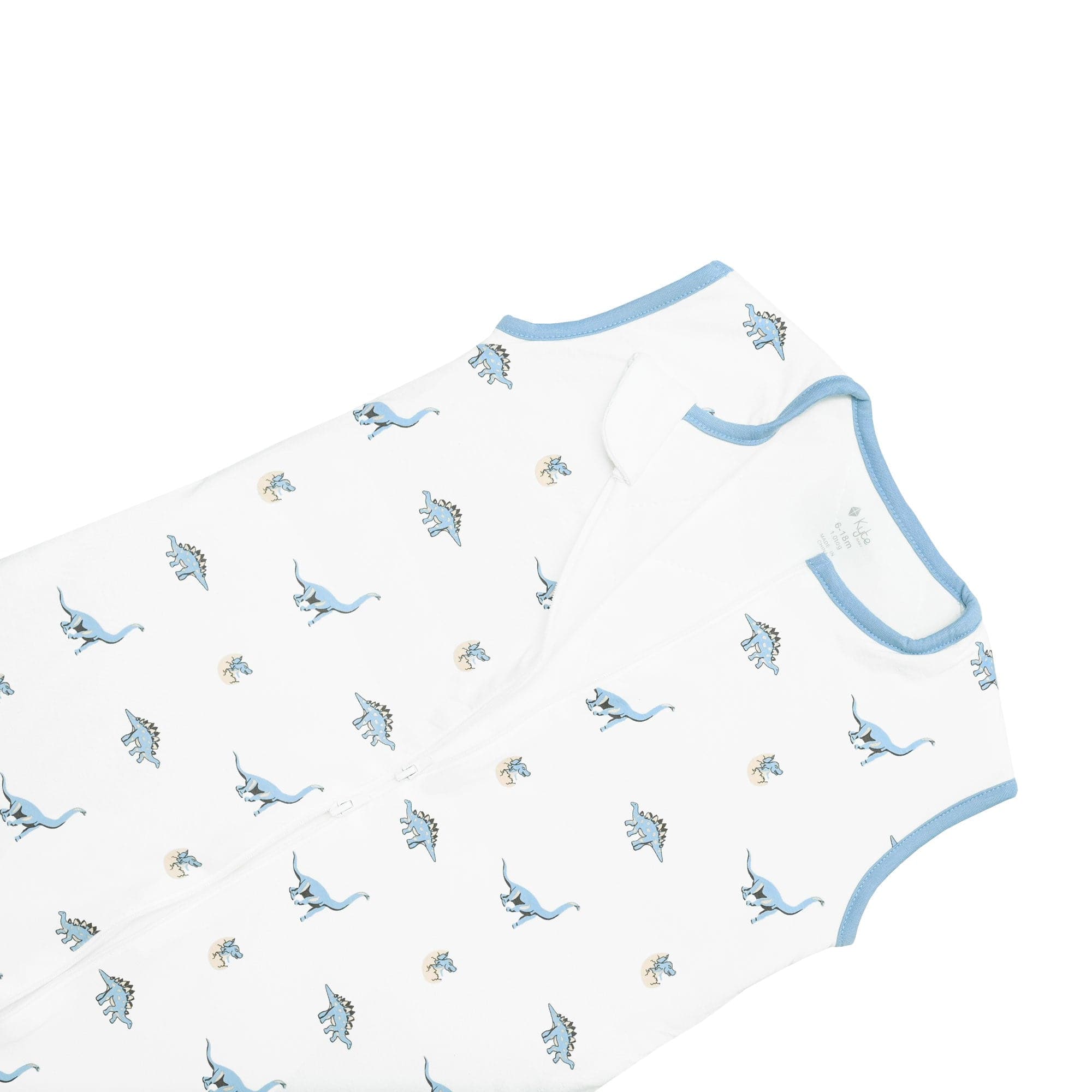 Dual zipper on Kyte Baby Sleep Bag Walker in Jurassic 1.0