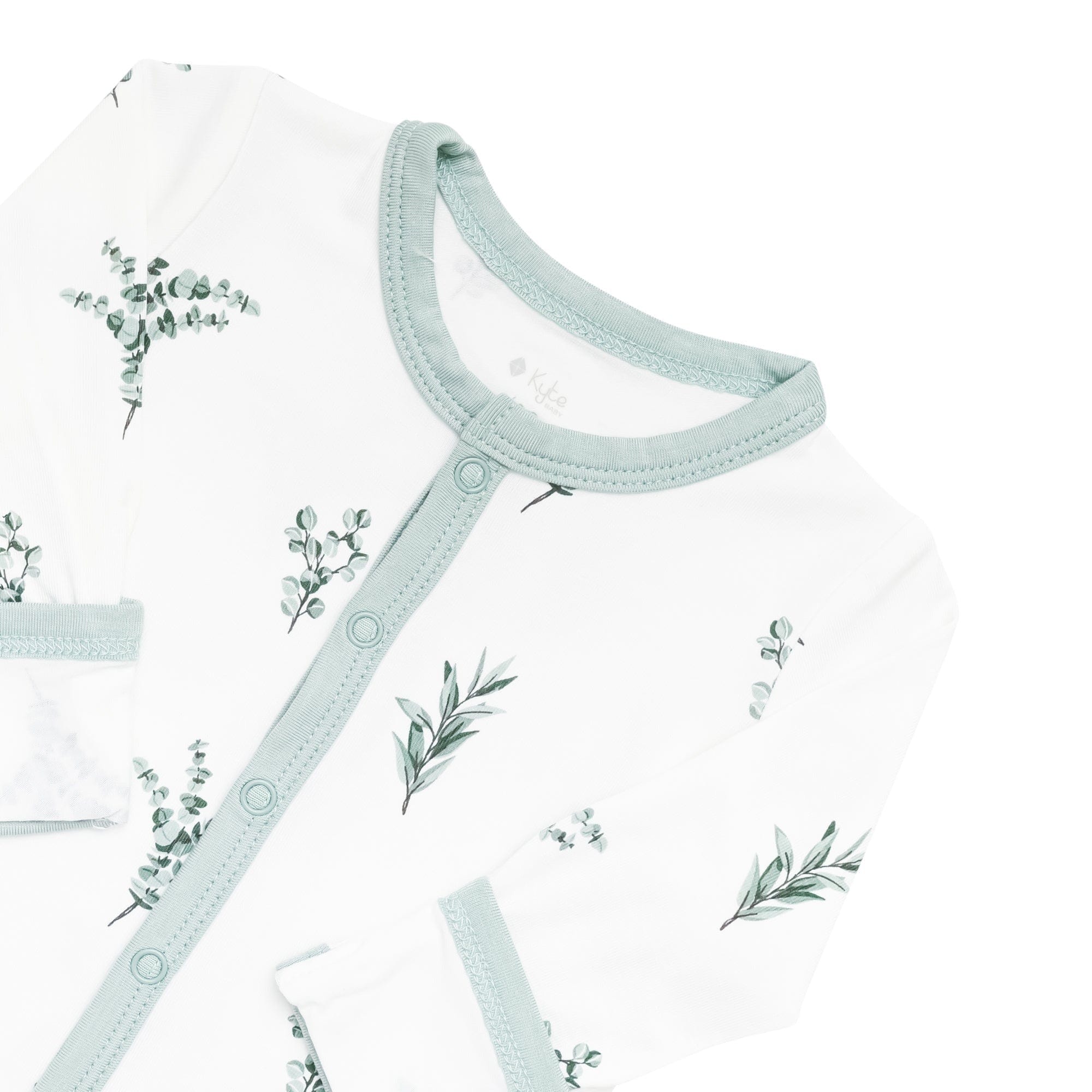 Snaps on Kyte Baby Romper in Eucalyptus