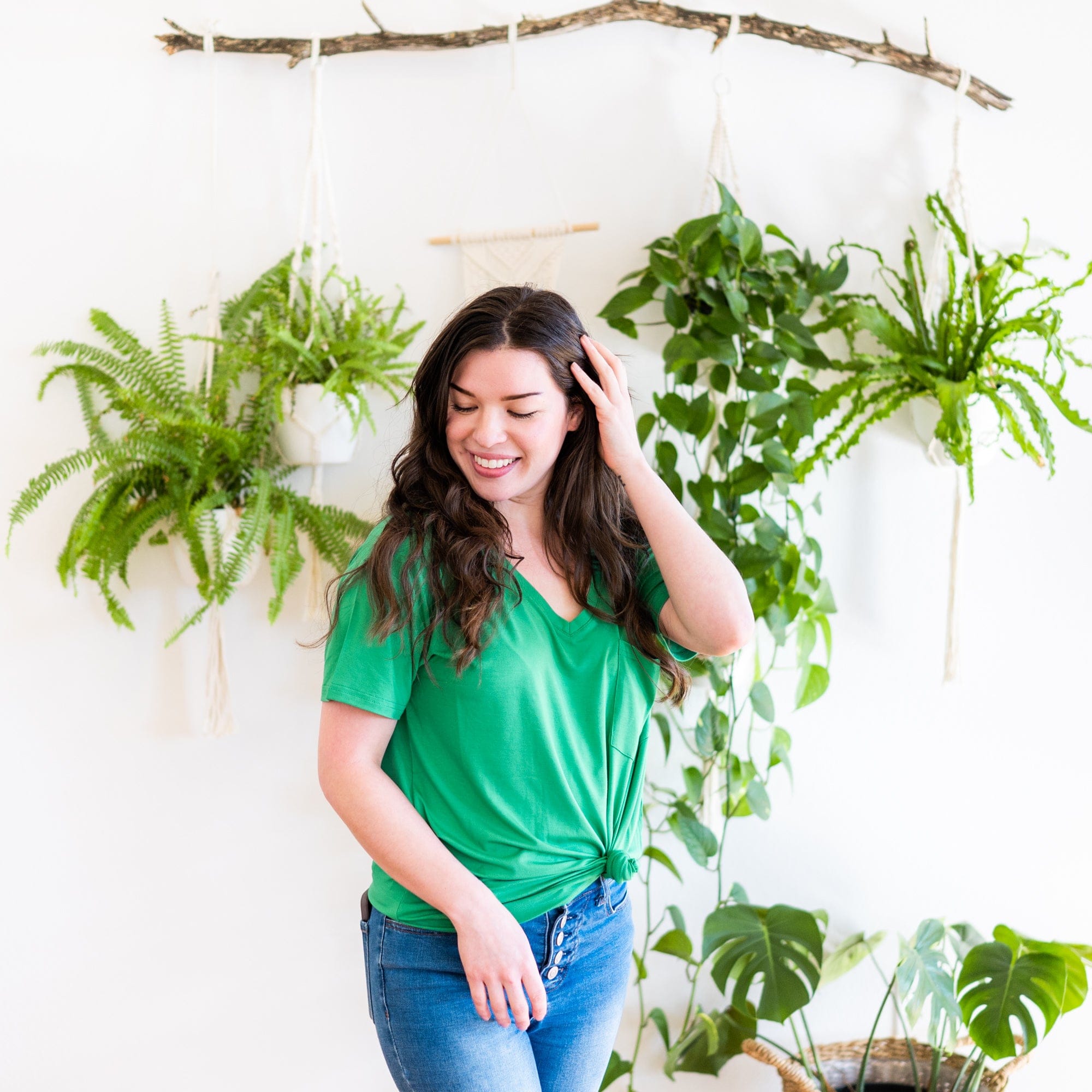 Kyte BABY Women's Tee Women’s Relaxed Fit V-Neck in Fern