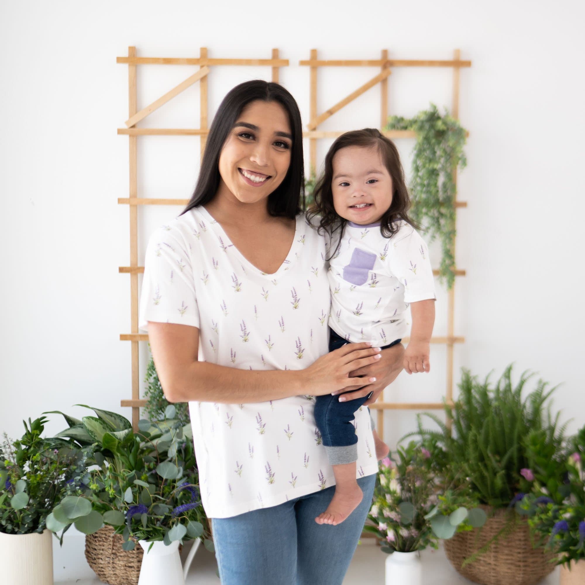 Kyte Baby Women's V-Neck Women’s Relaxed Fit V-Neck in Lavender