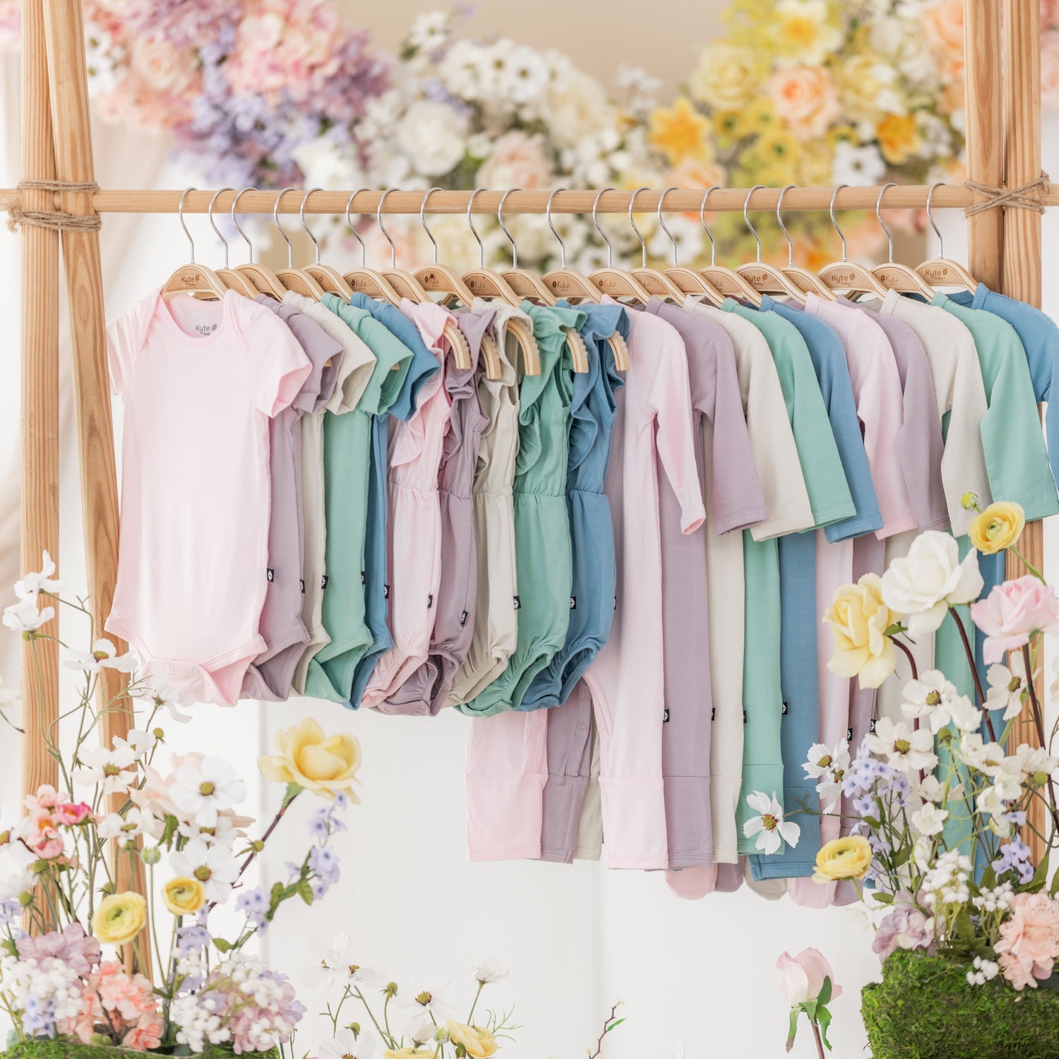 Spring 2024 solids from Kyte Baby