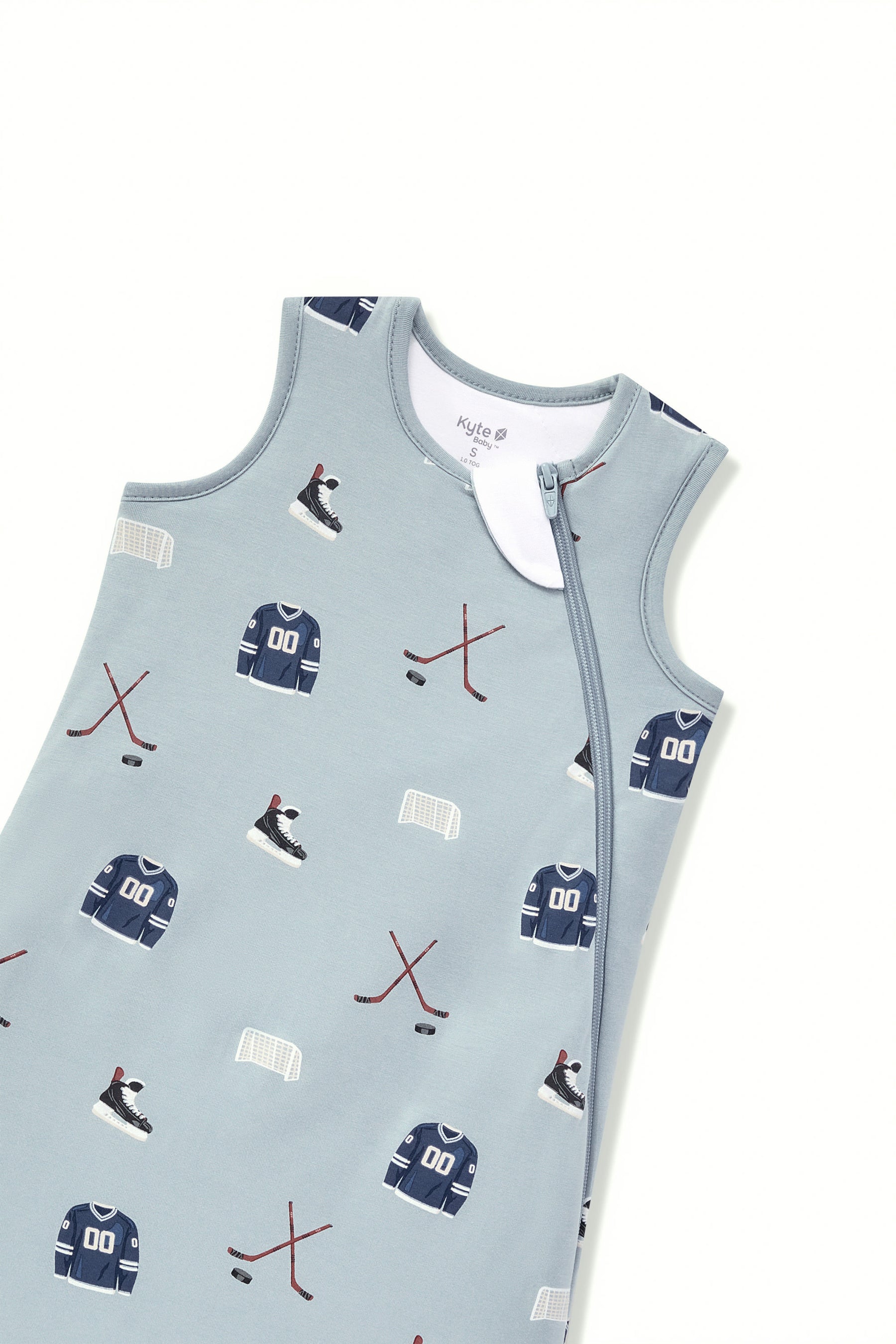 Sleep Bag in Vintage Hockey 1.0 print with a zipper garage on a white background