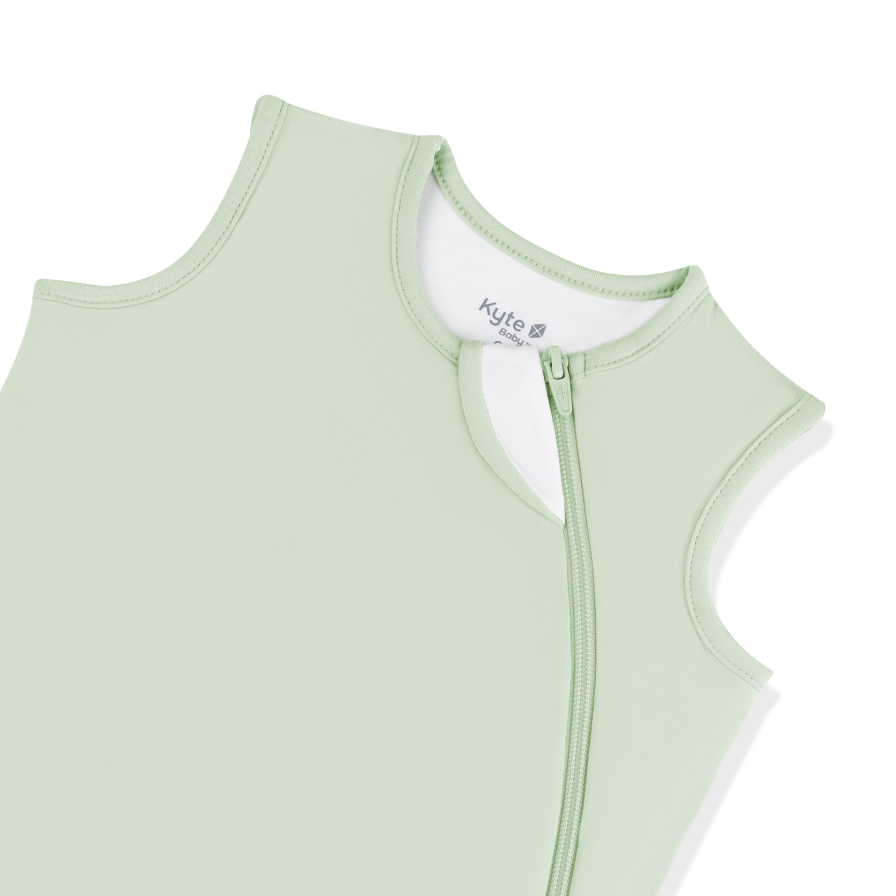 Zipper garage and top zipper shown on the Sleep Bag in Basil 0.5