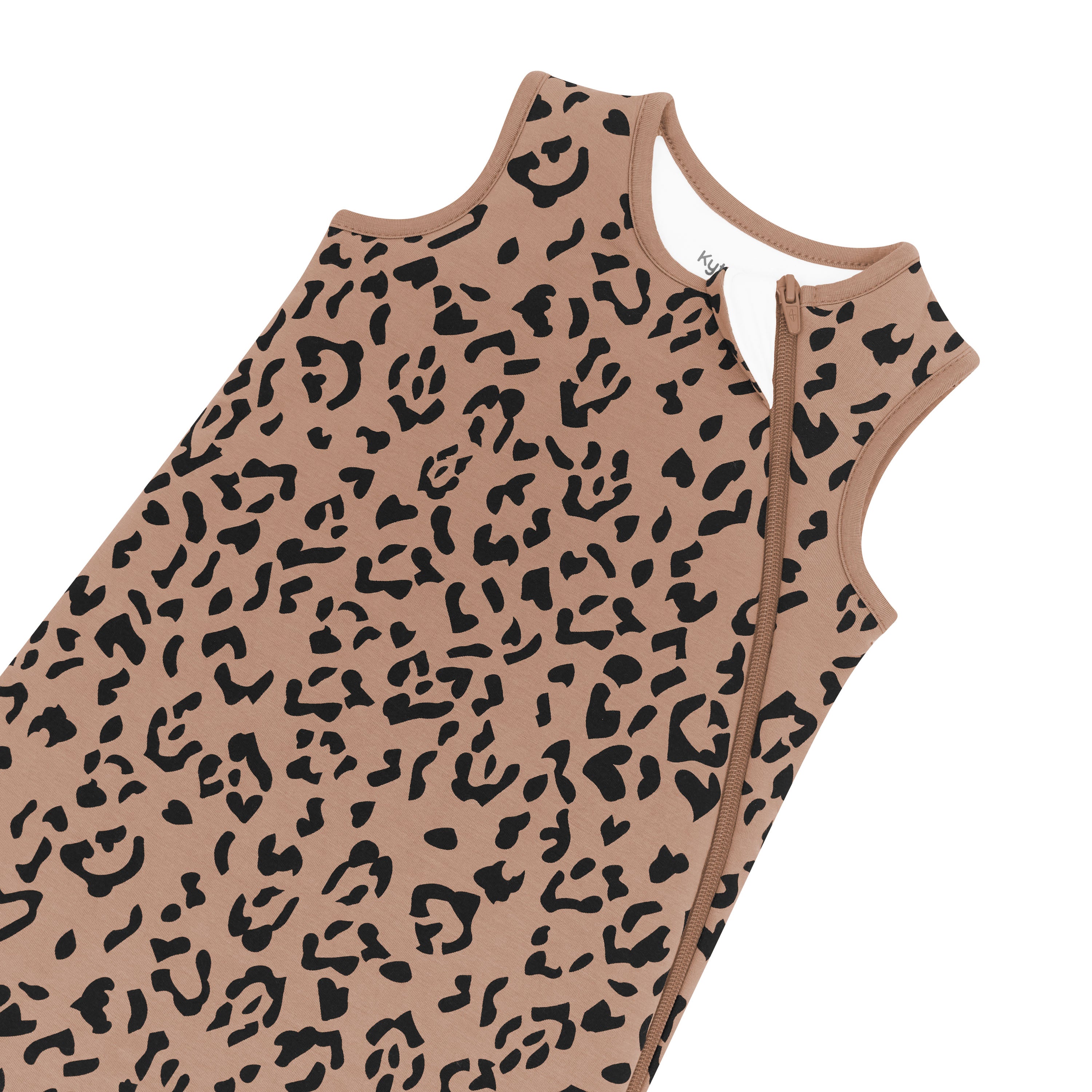 Zipper garage on Sleep Bag in Latte Leopard 2.5