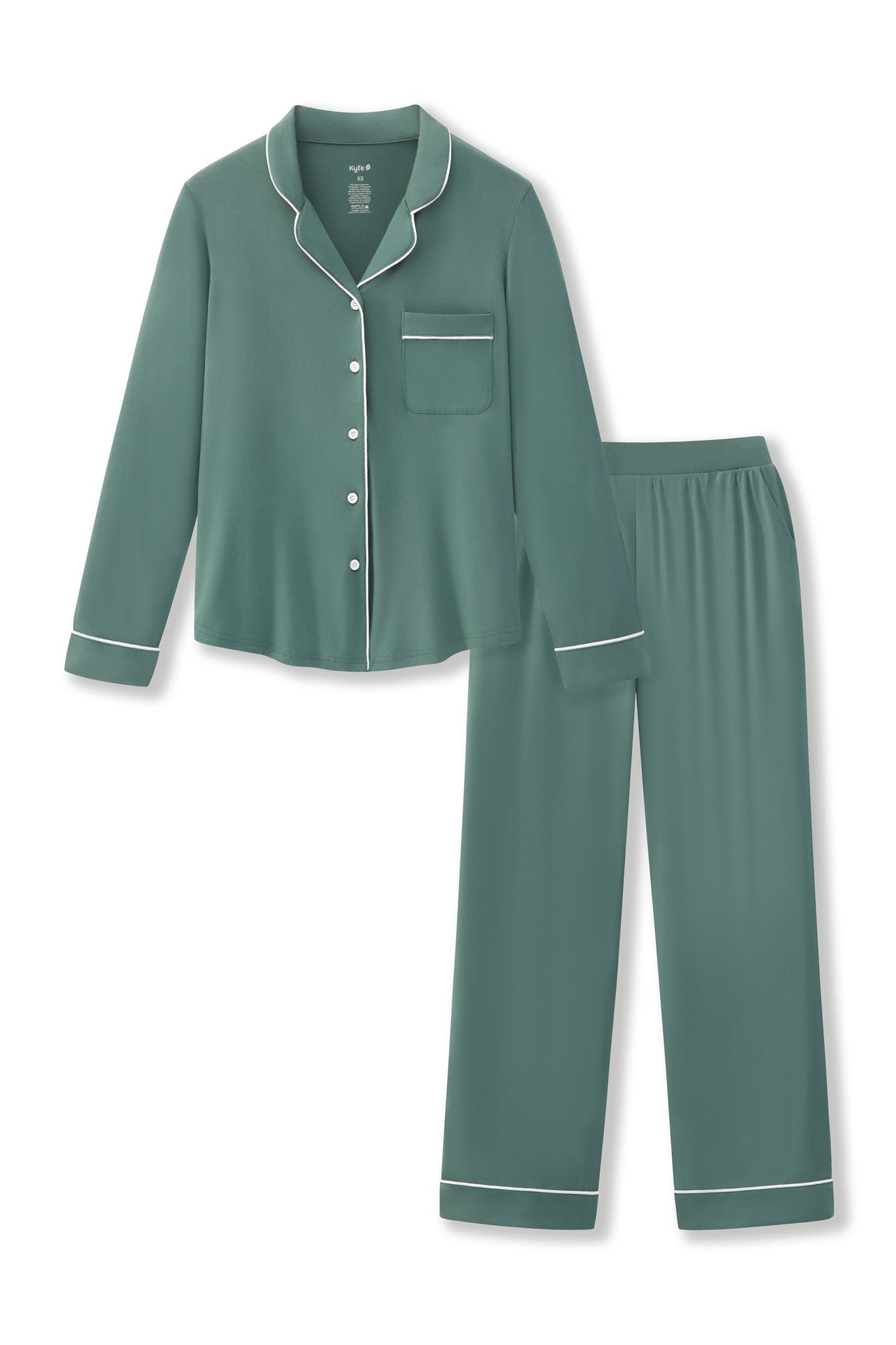 Long-Sleeved Women's Pajama Set in Pine on a white background