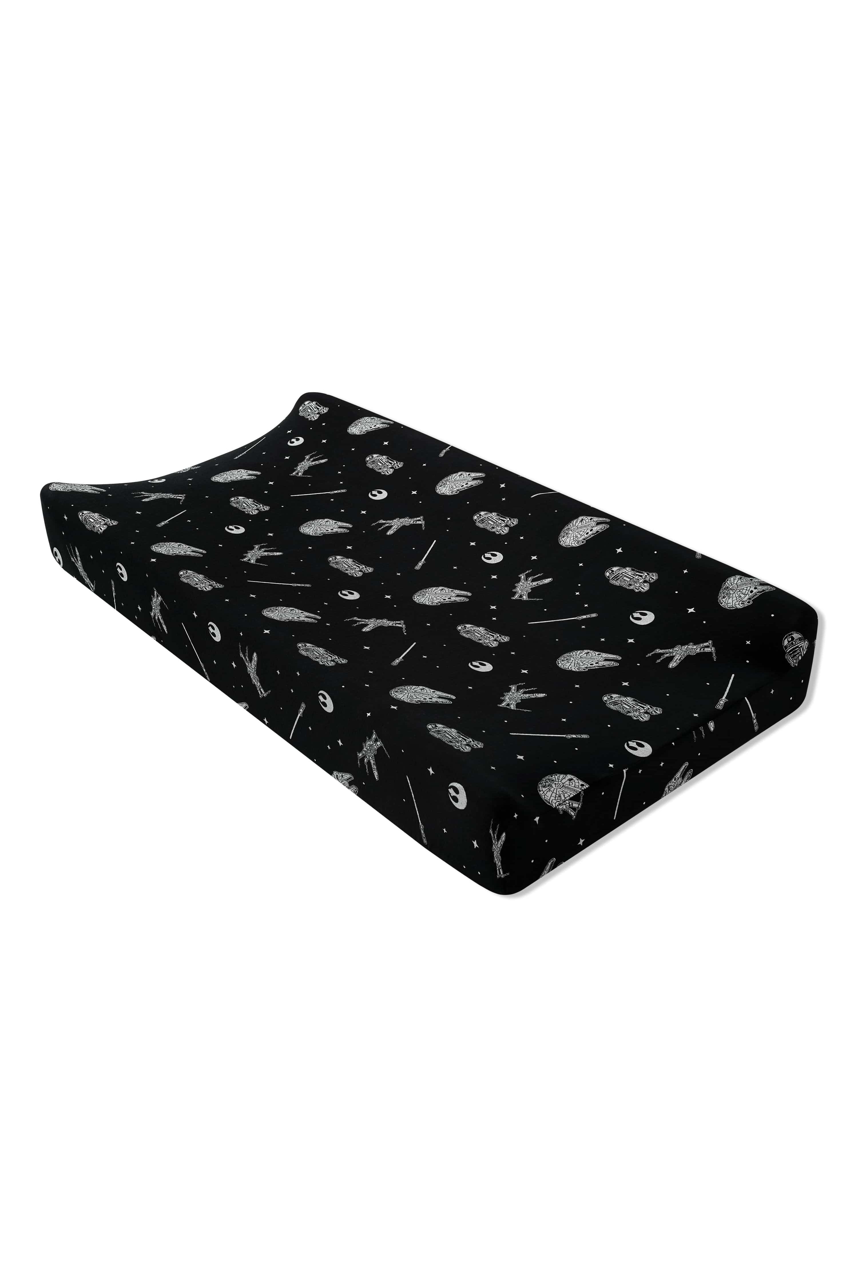Change Pad Cover in STAR WARS™ on change pad