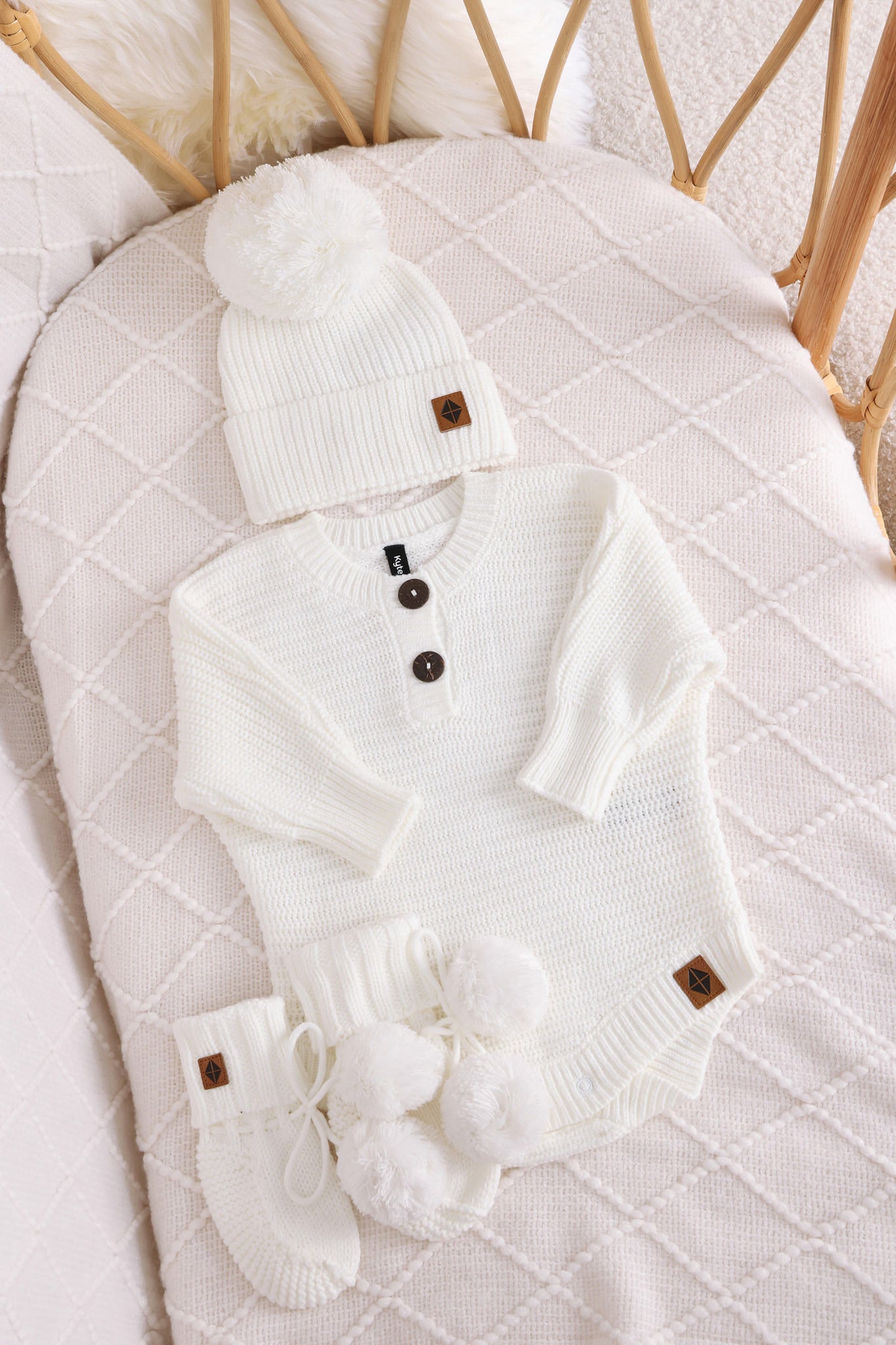 Chunky Knit Romper Set with Beanie & Booties in Cloud