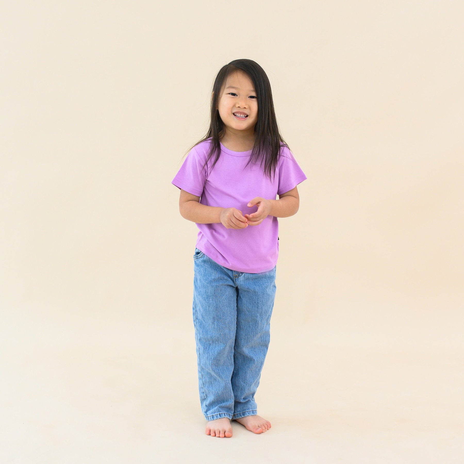 toddler modeling poi basic tee 