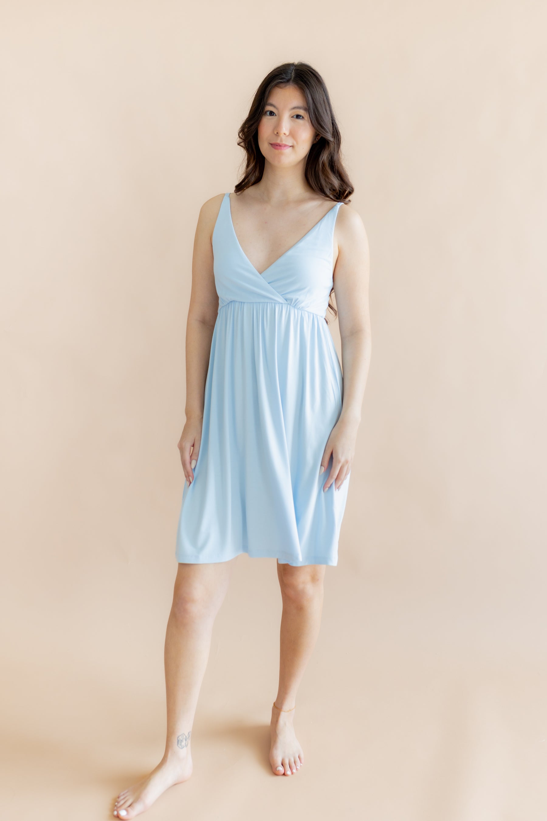 Female modeling the Women's Nightgown in Breeze