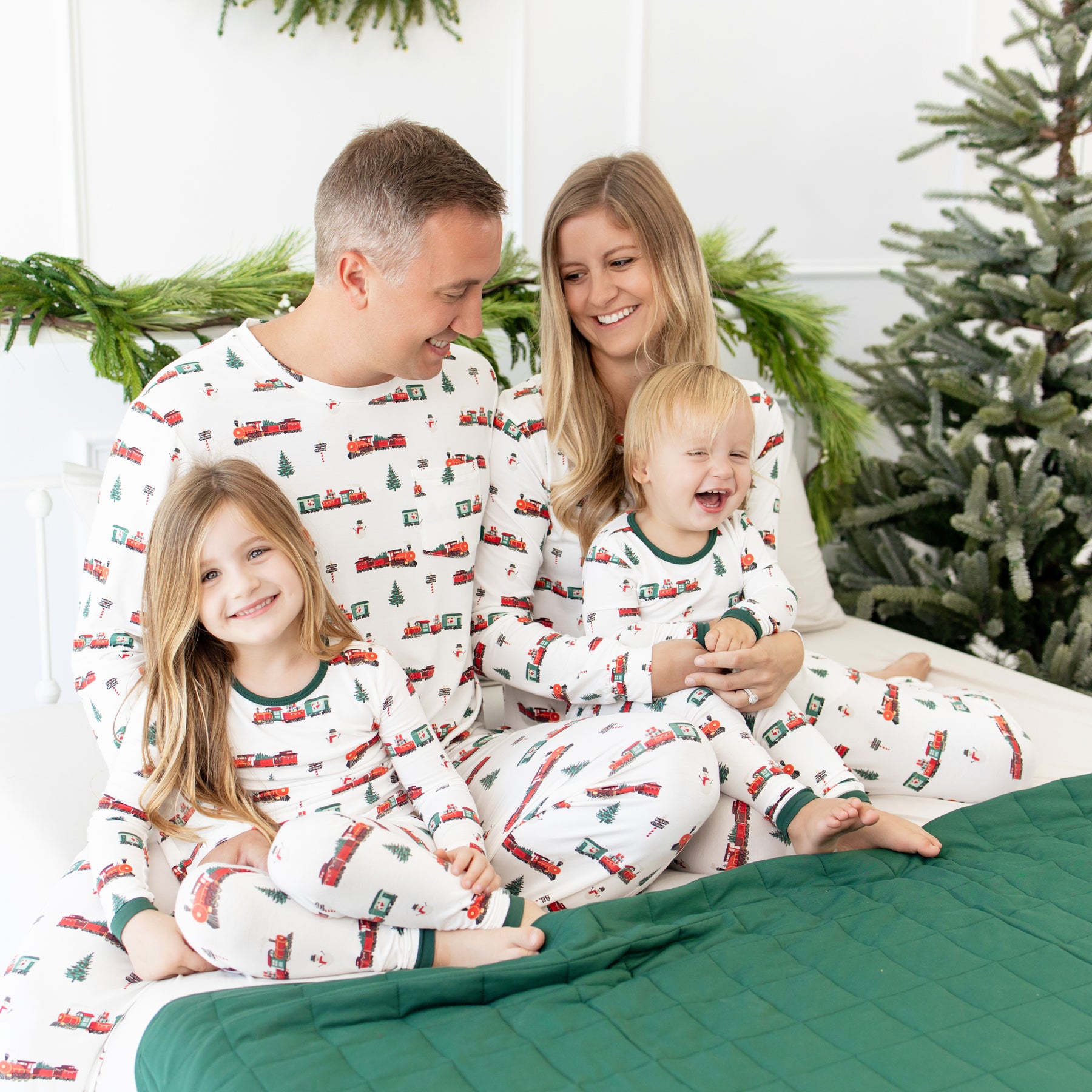 Women's Jogger Pajama Set in Holiday Train