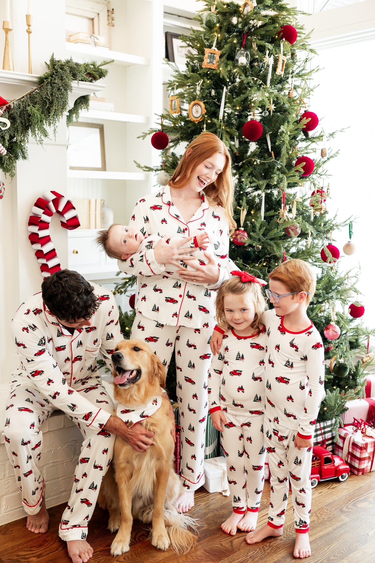 Long-Sleeved Women's Pajama Set in Holiday Tree Farm