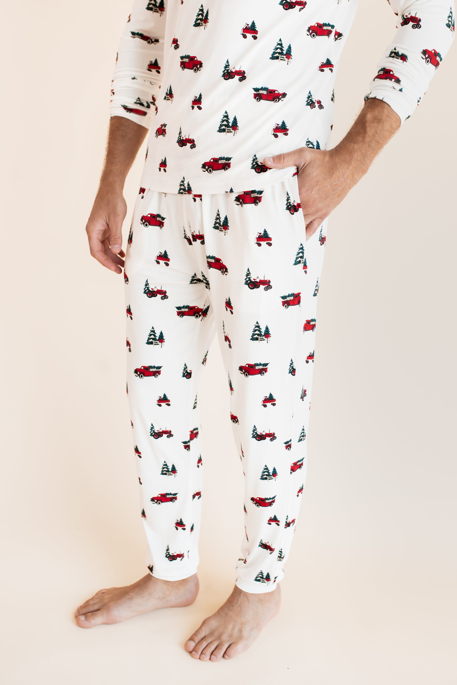Men's Jogger Set in Holiday Tree Farm