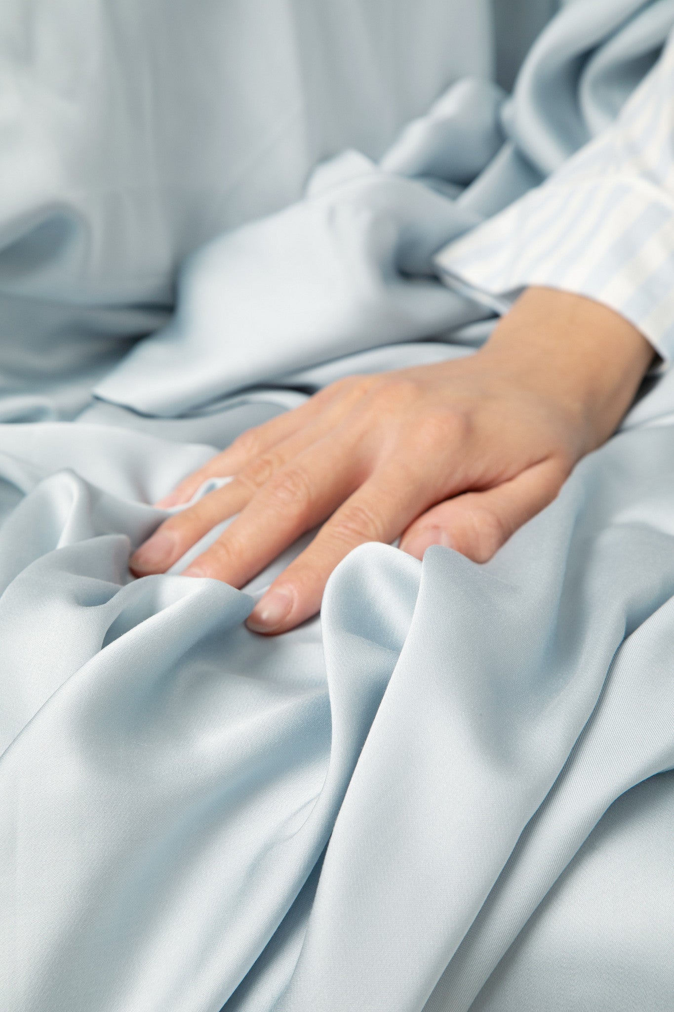 Close up of the Bamboo Sateen Sheet Set in Ice