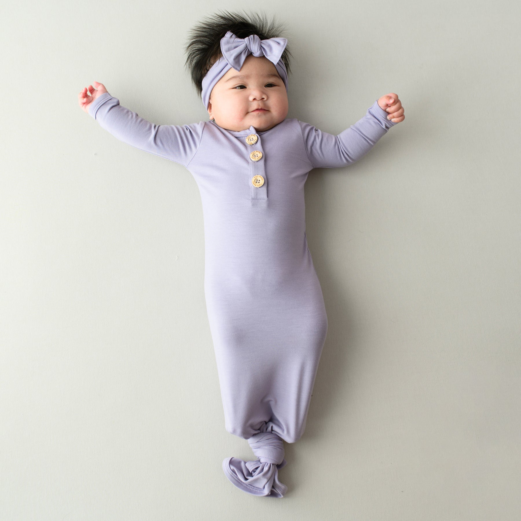 Baby wearing Knotted Gown with Bow Set in Taro