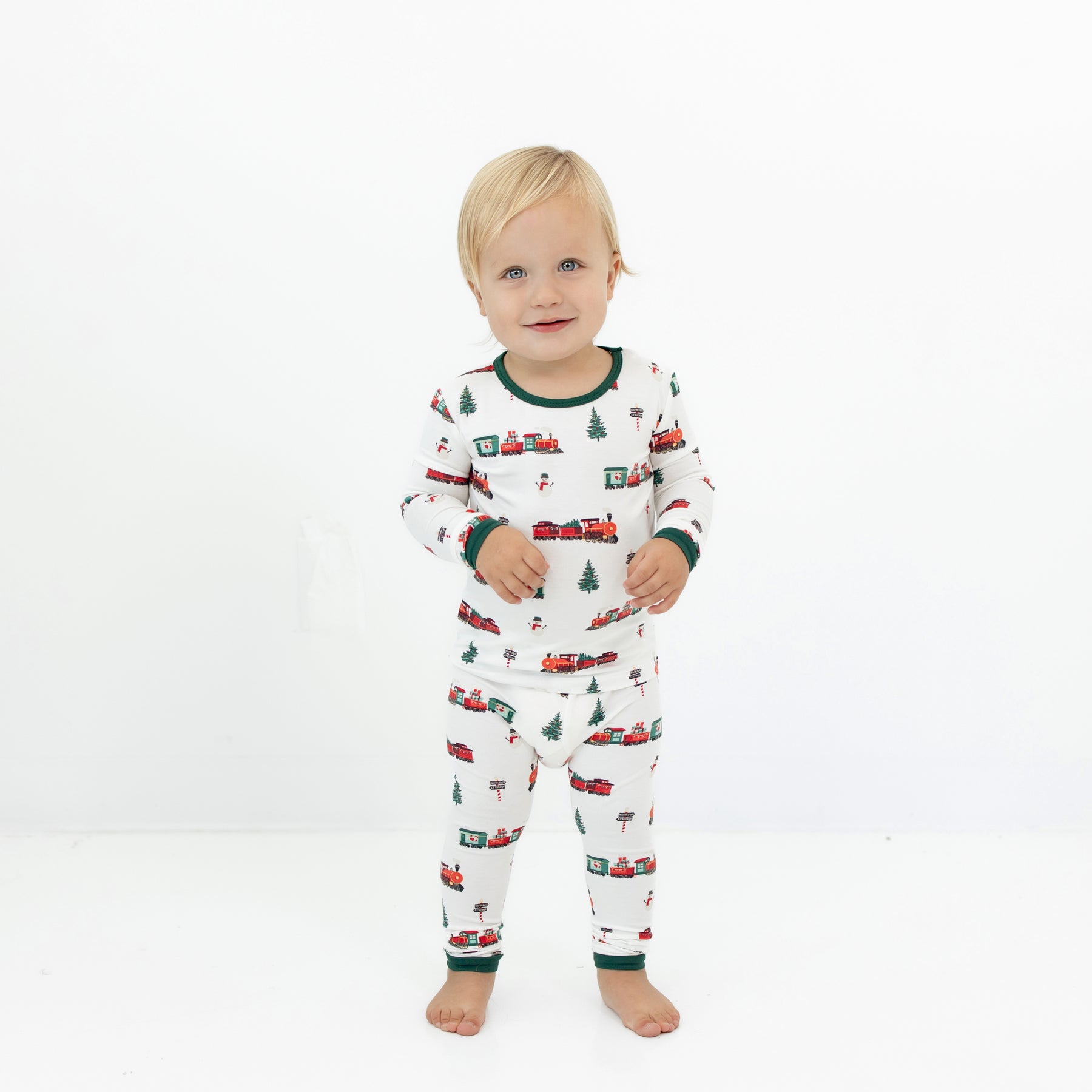 Long Sleeve Pajamas in Holiday Train