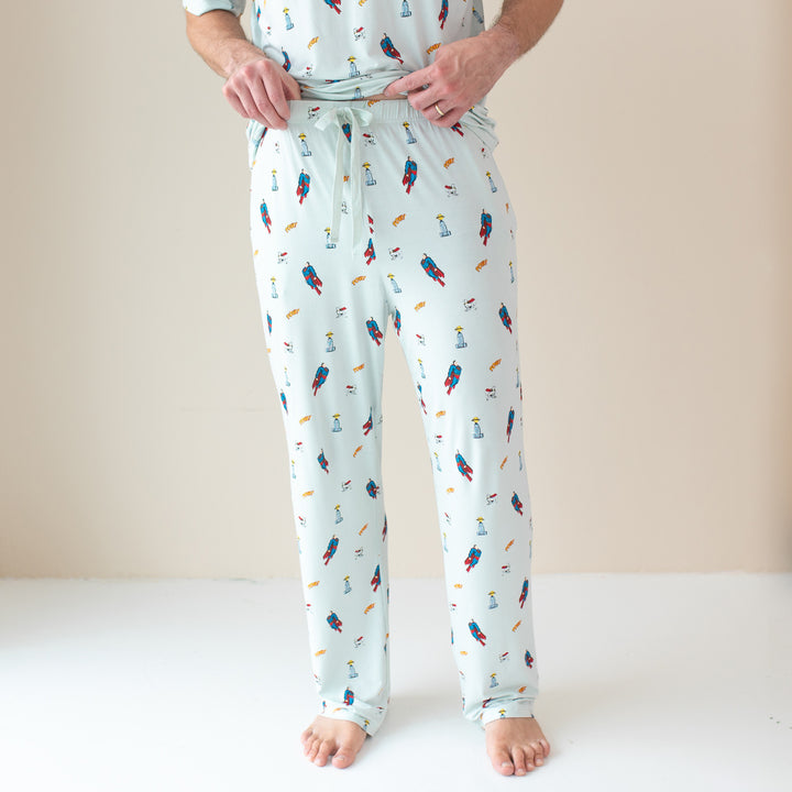 Male model wearing the Men's Lounge Pants in Superman™
