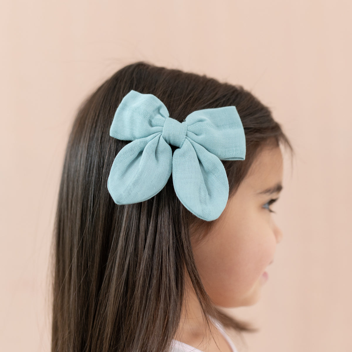 Bamboo Muslin Alligator Clip Bow in Mist