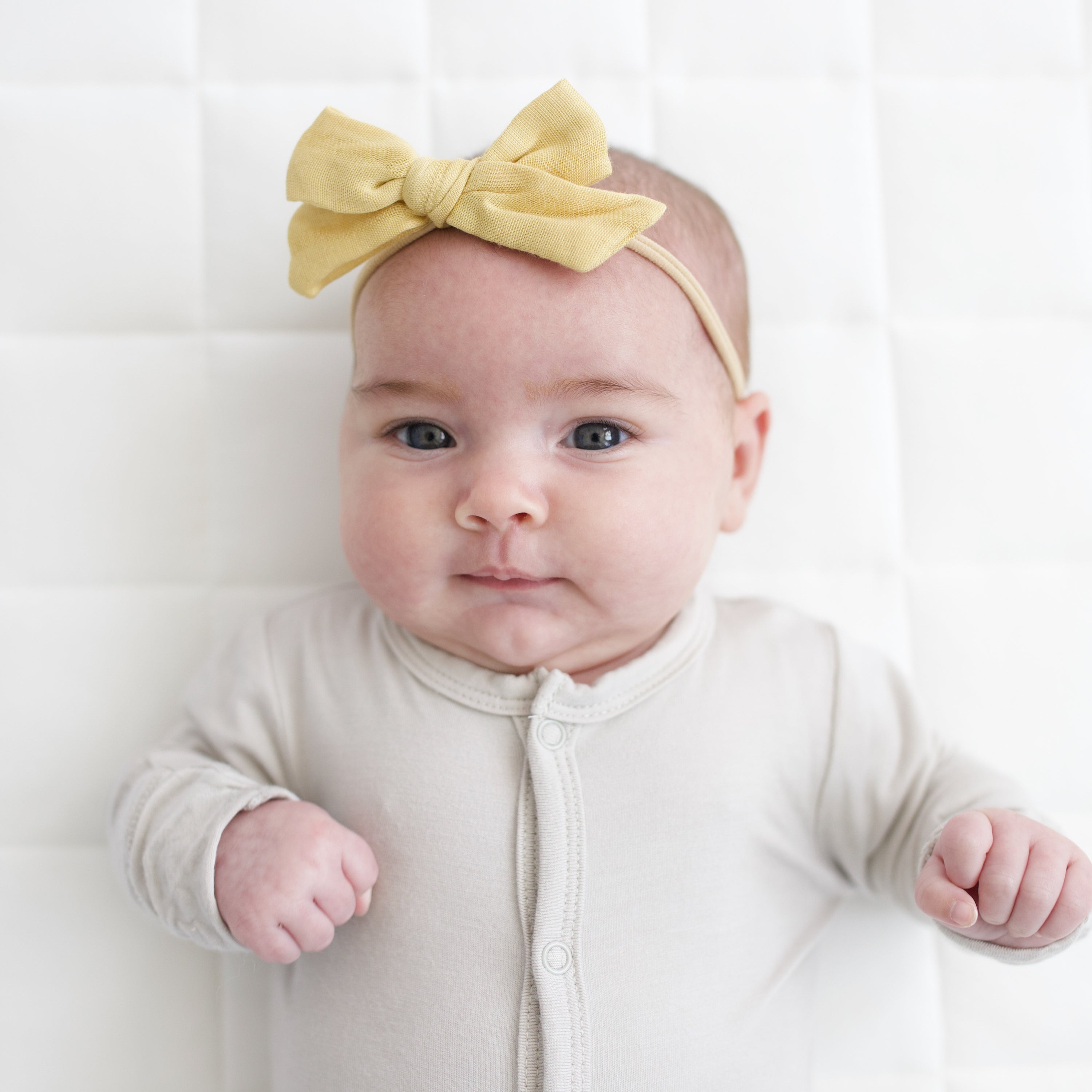 Bamboo Muslin Medium Bow in Sandcastle