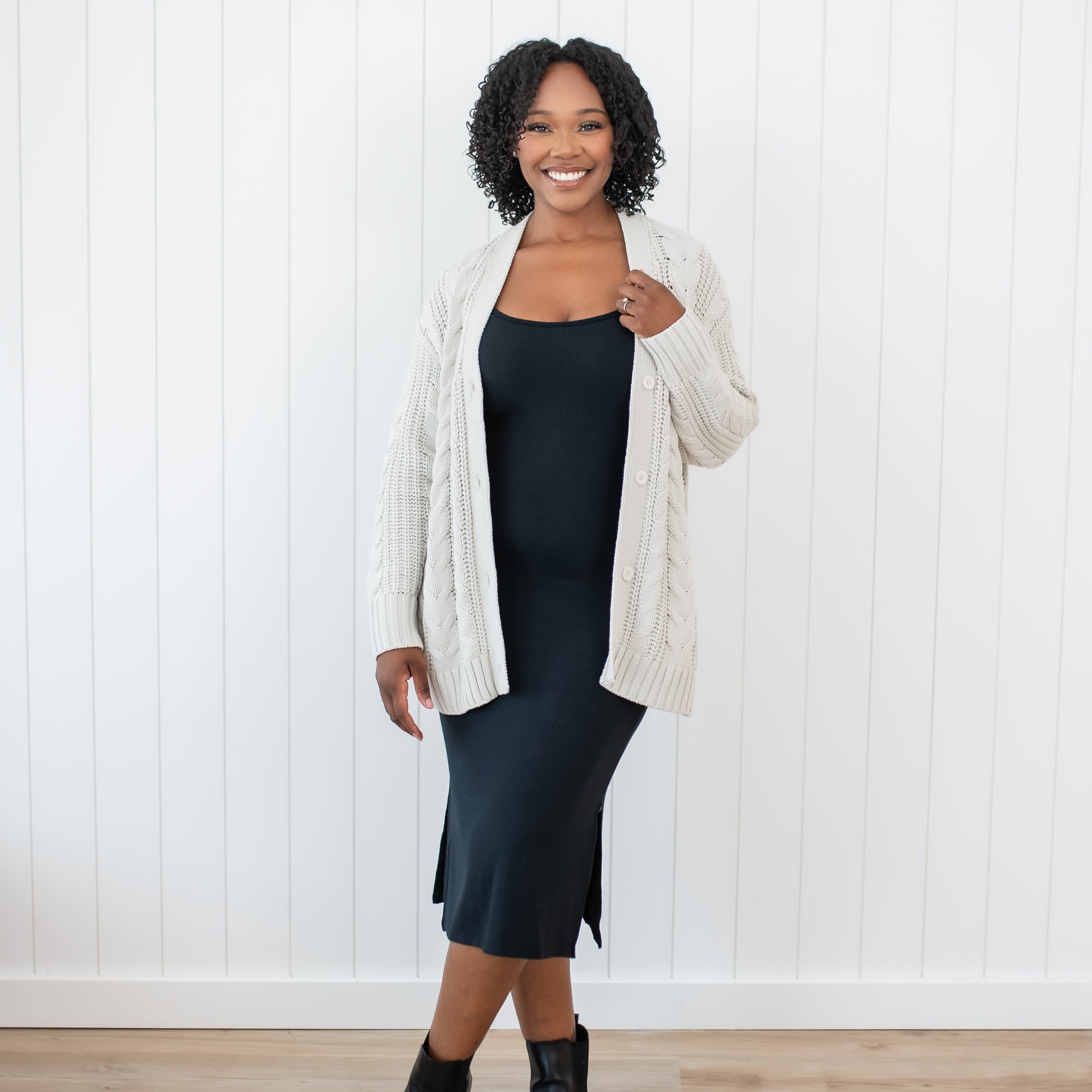 Chunky Knit Women's Oversized Cardigan Midnight | Kyte Baby