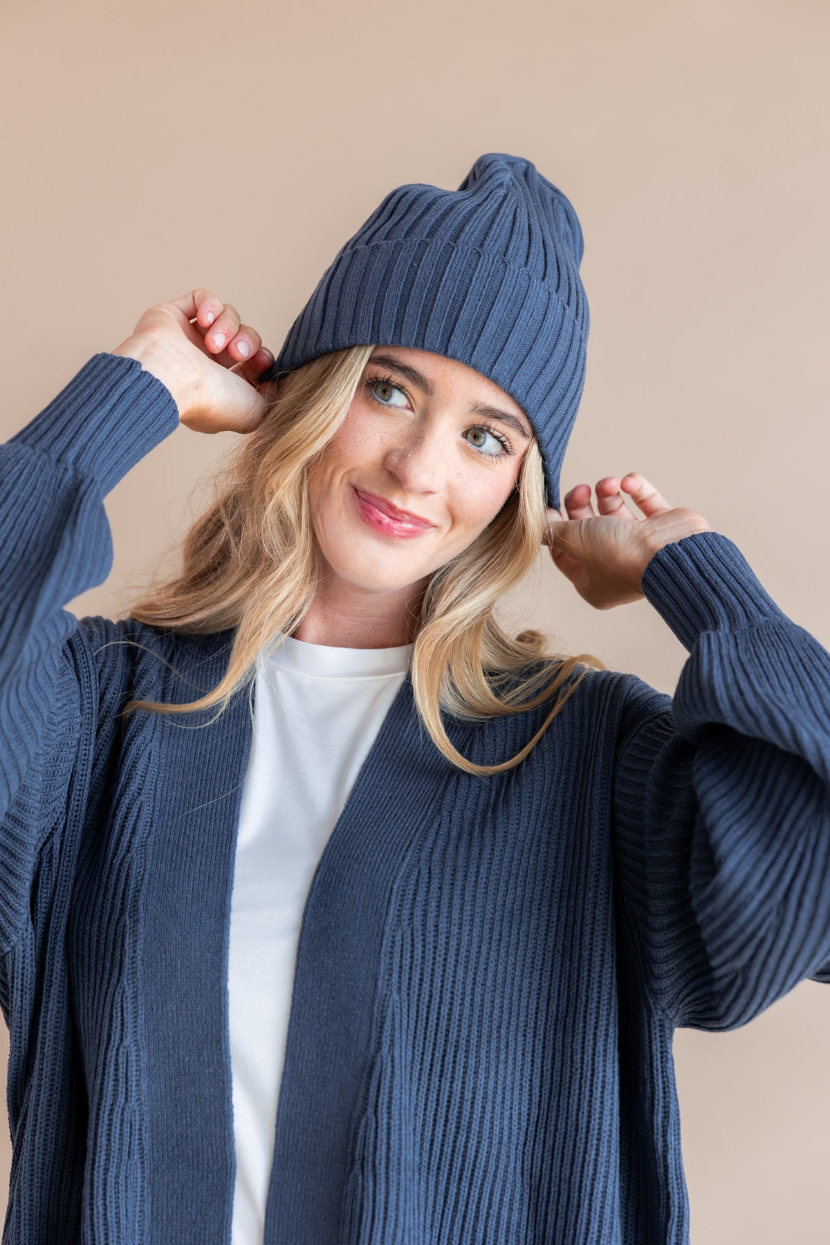 Chunky Knit Adult Ribbed Beanie in Oxford