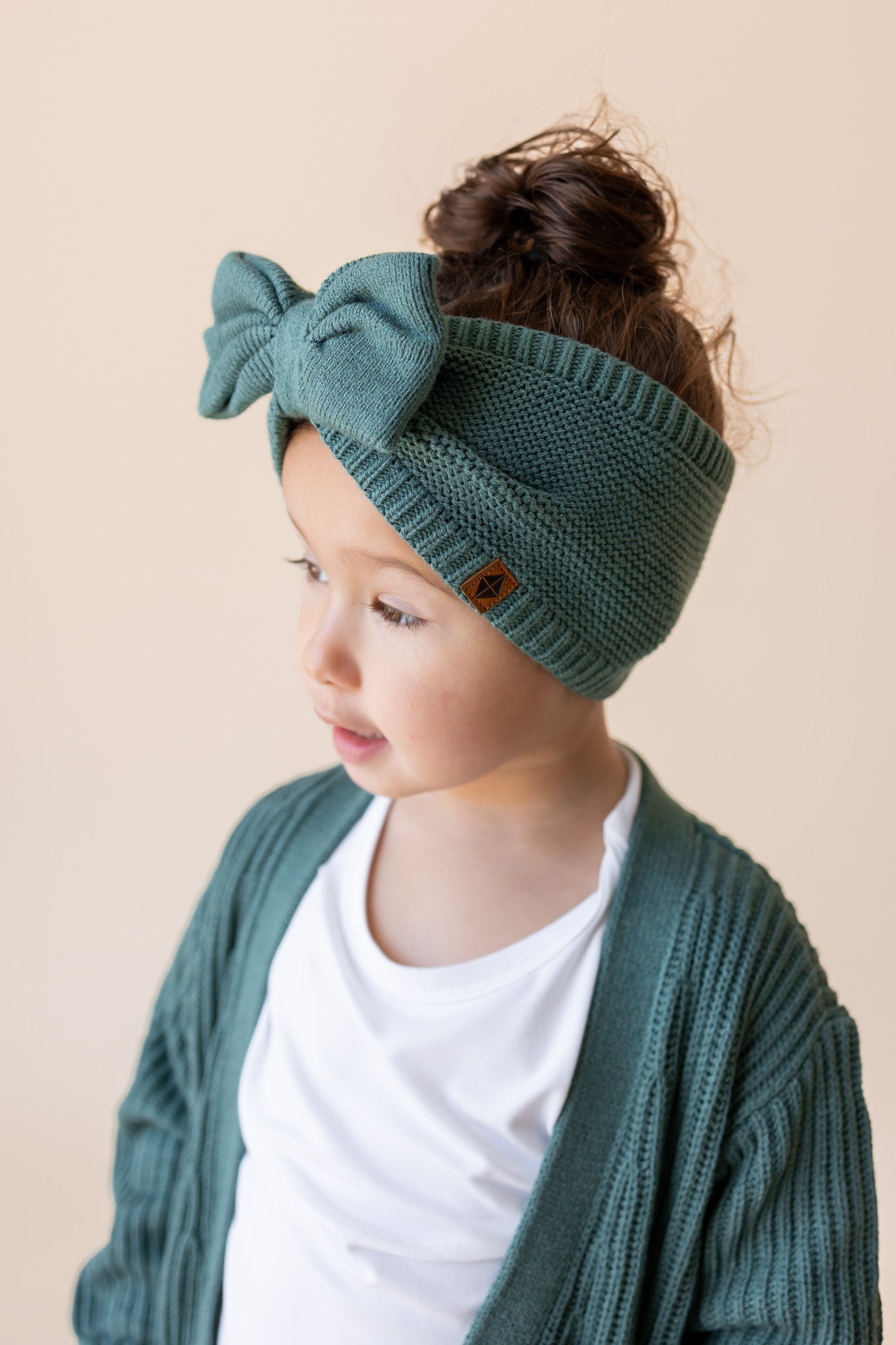 Chunky Knit Bow Headband in Pine