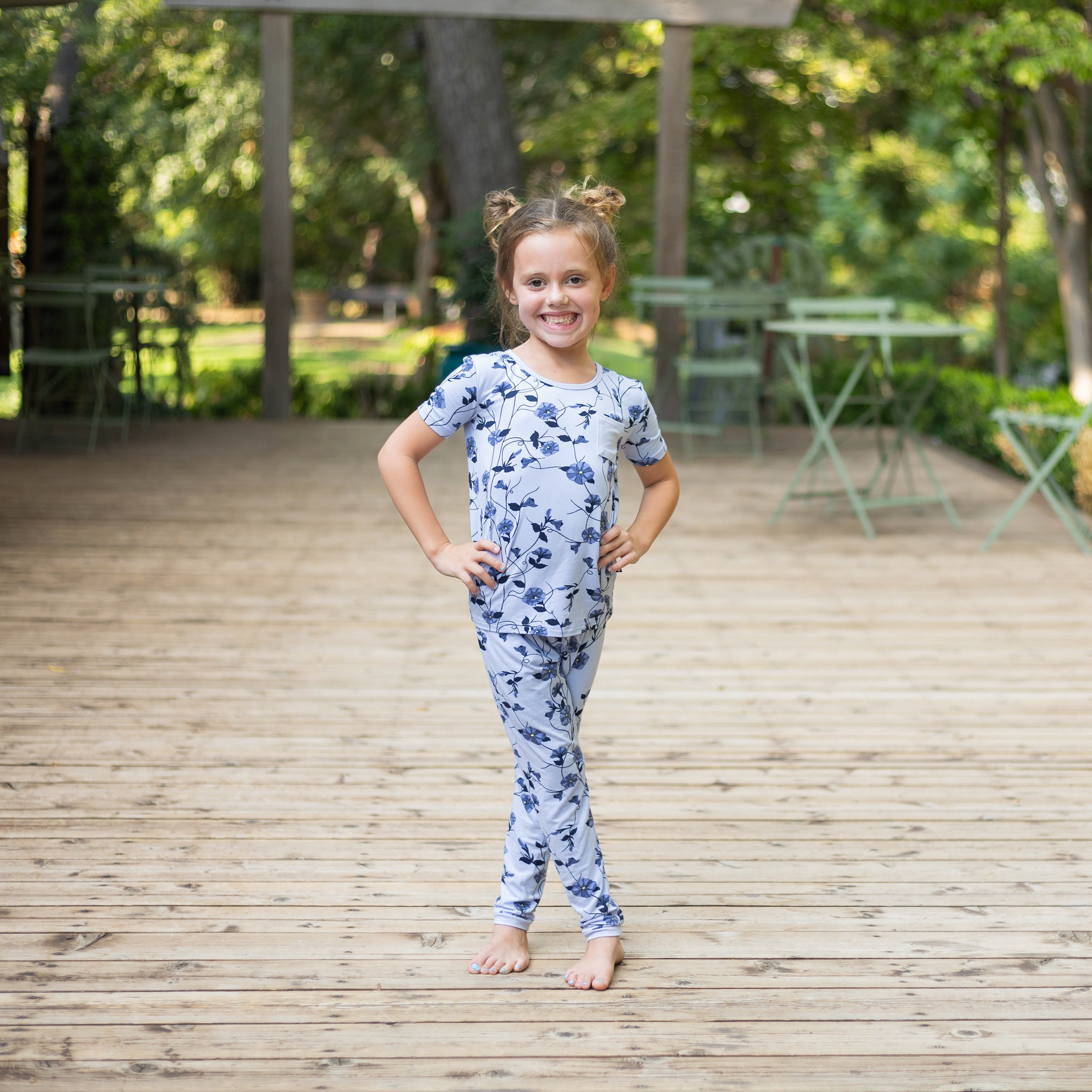 Short Sleeve with Pants Pajamas in Petunia