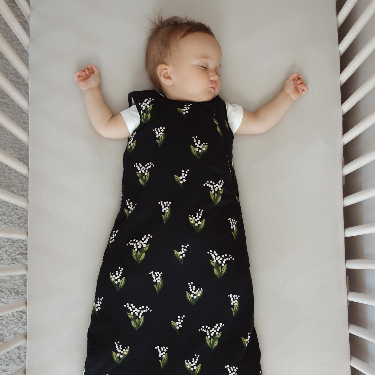 Sleep Bag in Midnight Lily 2.5