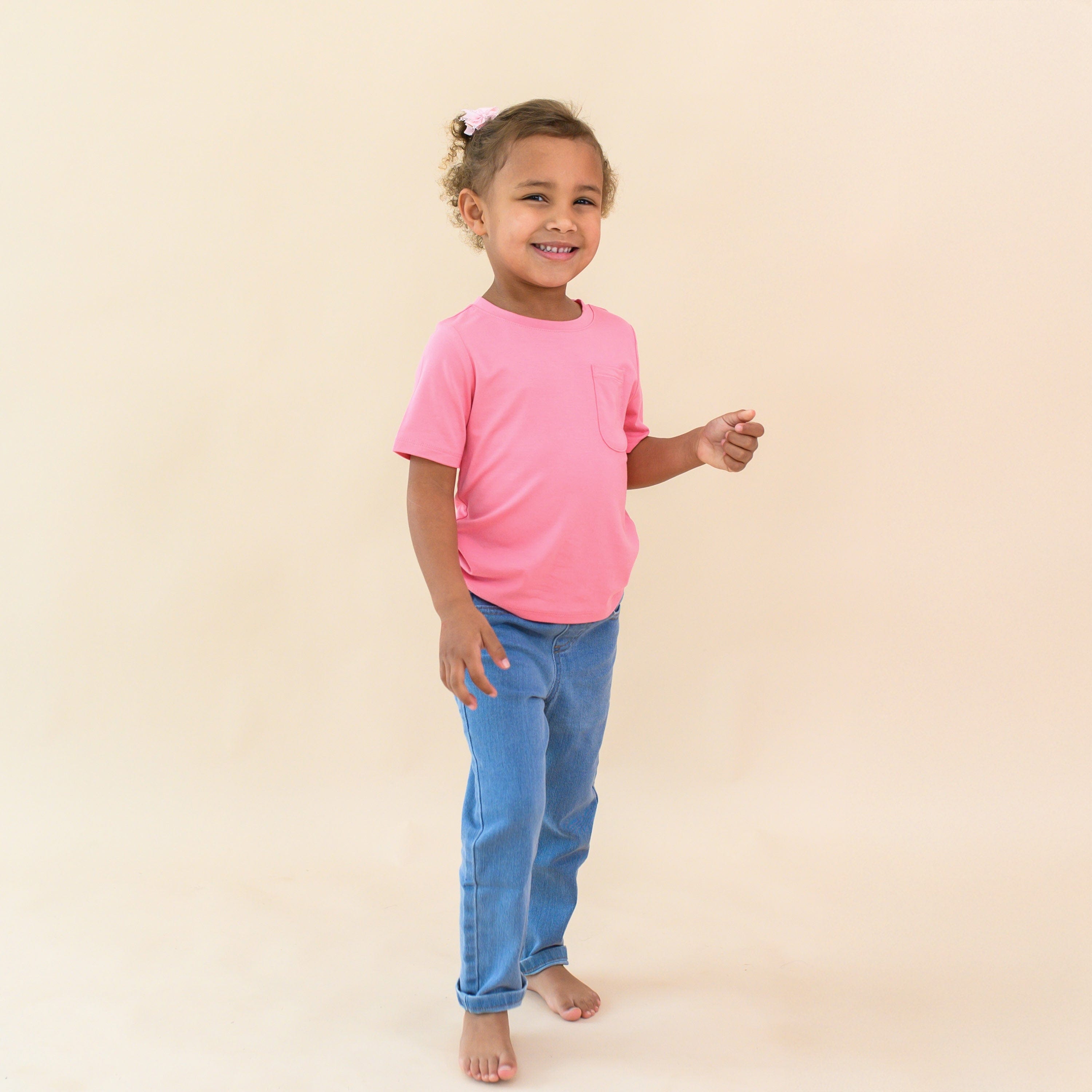 toddler in crew neck tee in guava 