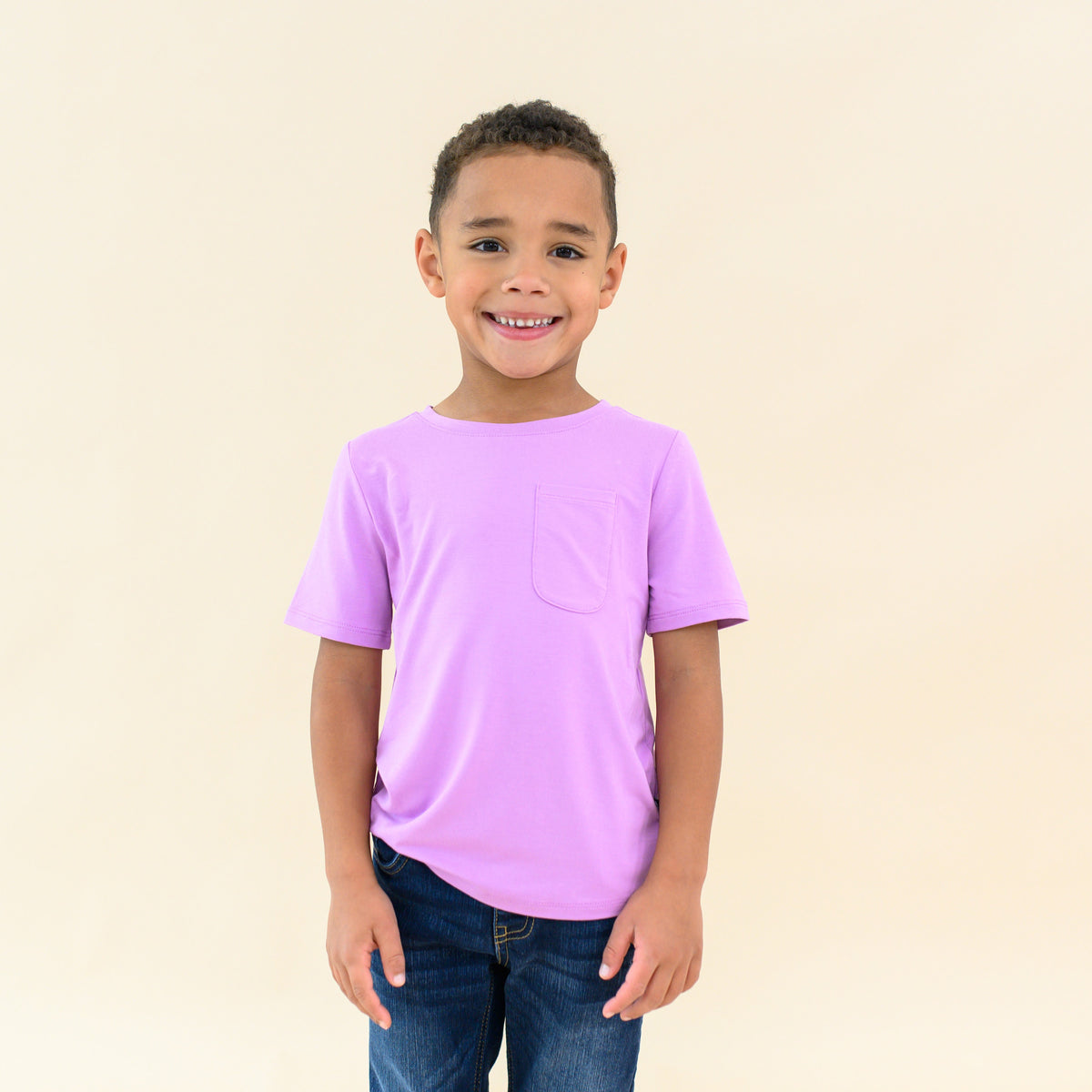 toddler modeling crew neck tee in poi