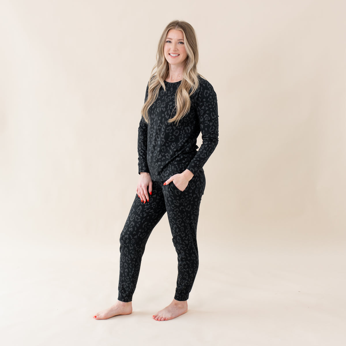 Women's Jogger Pajama Set in Midnight Leopard