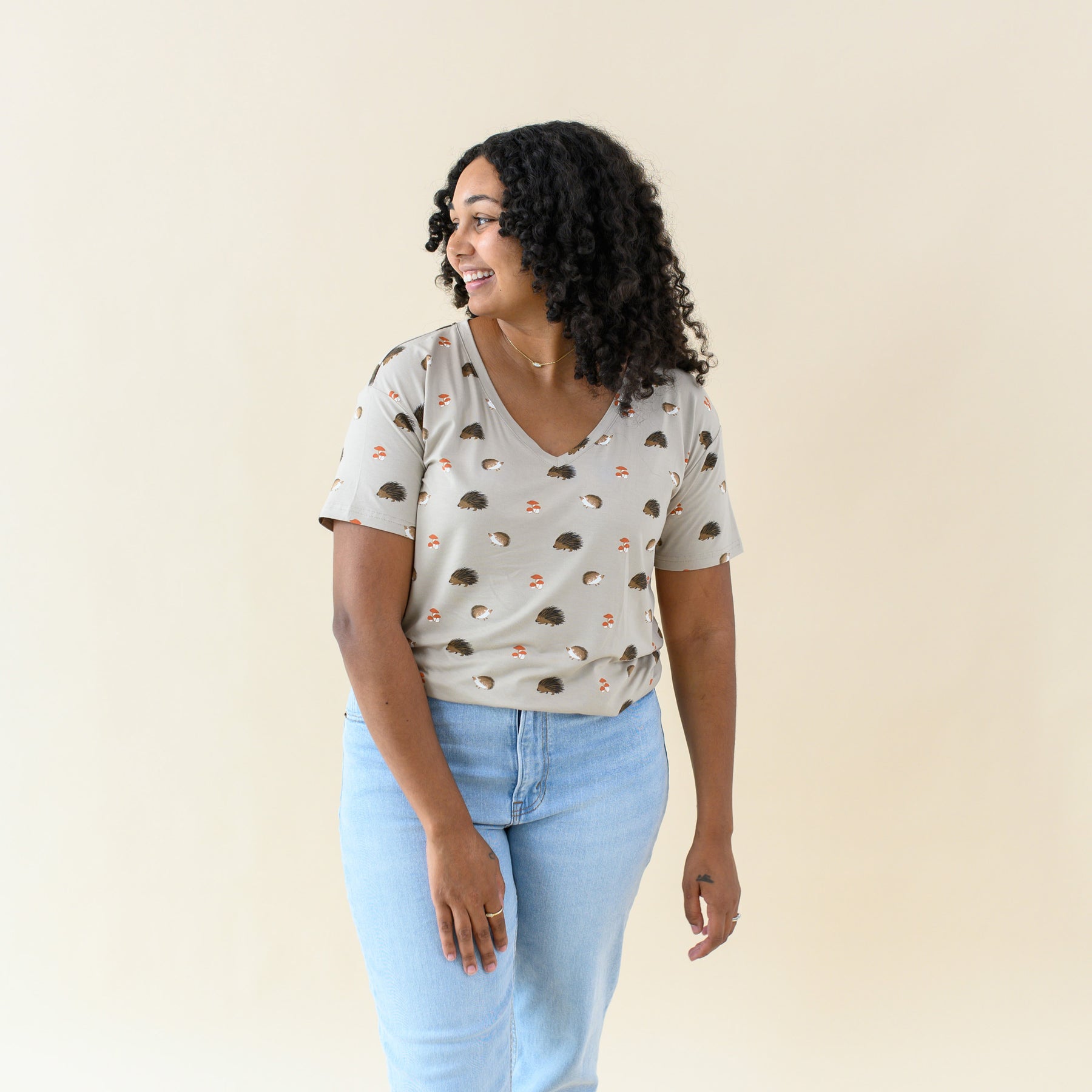 Women's Relaxed Fit V-Neck in Prickle