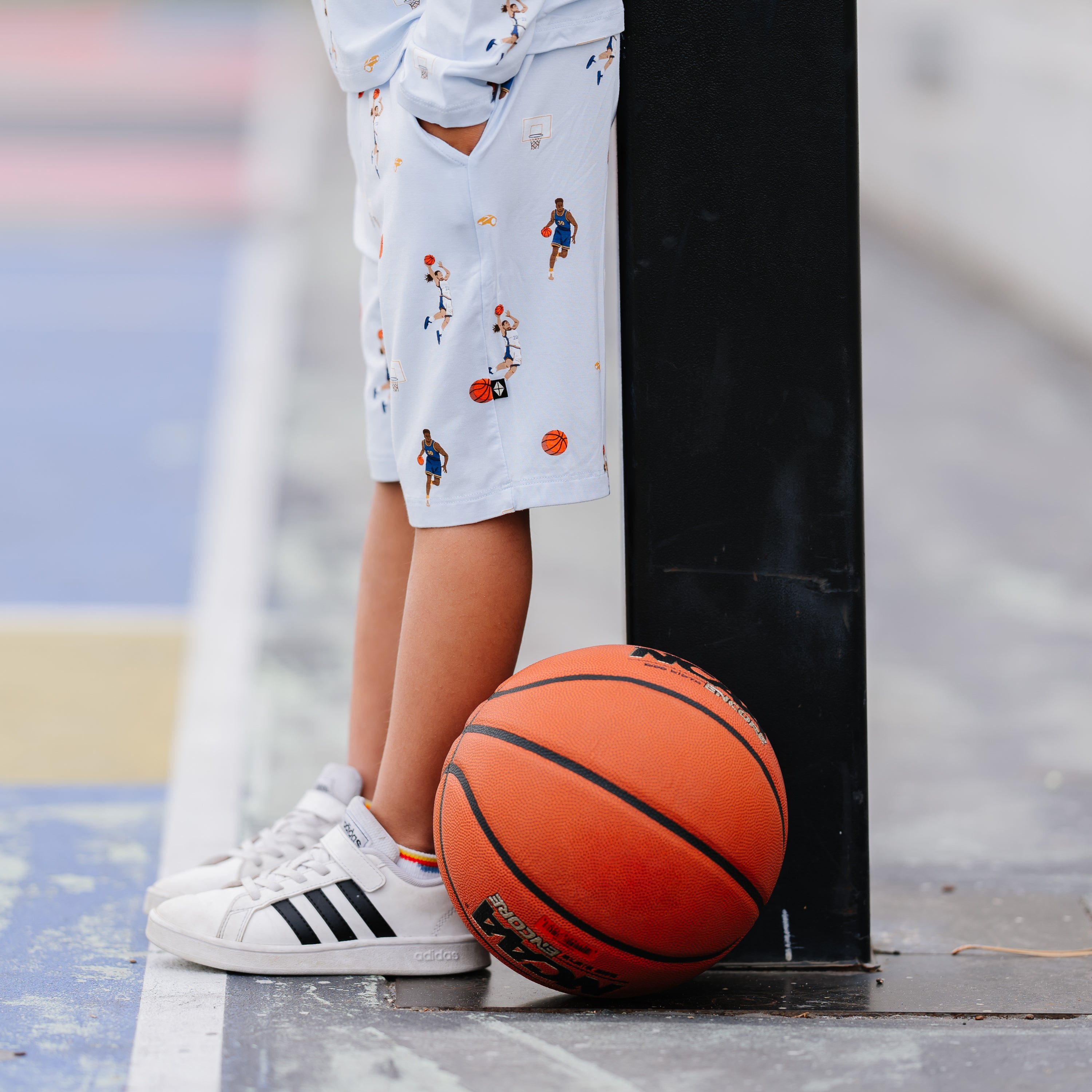 Drawstring Short in Basketball shown on a boy model