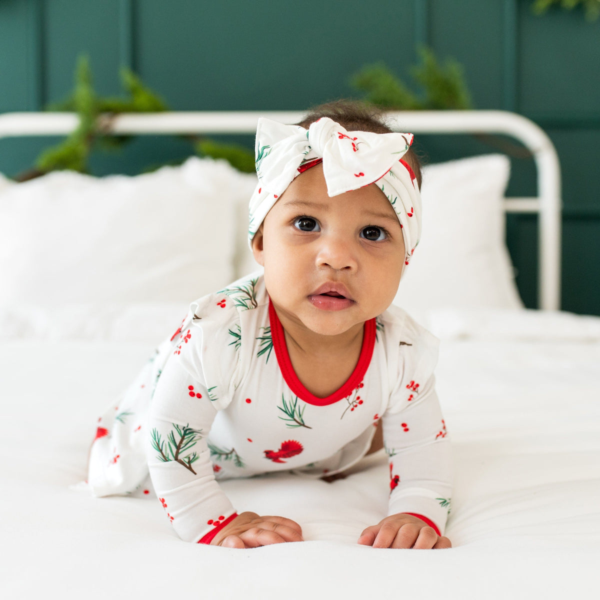 Kyte BABY Baby Bows Bow in Winterberry