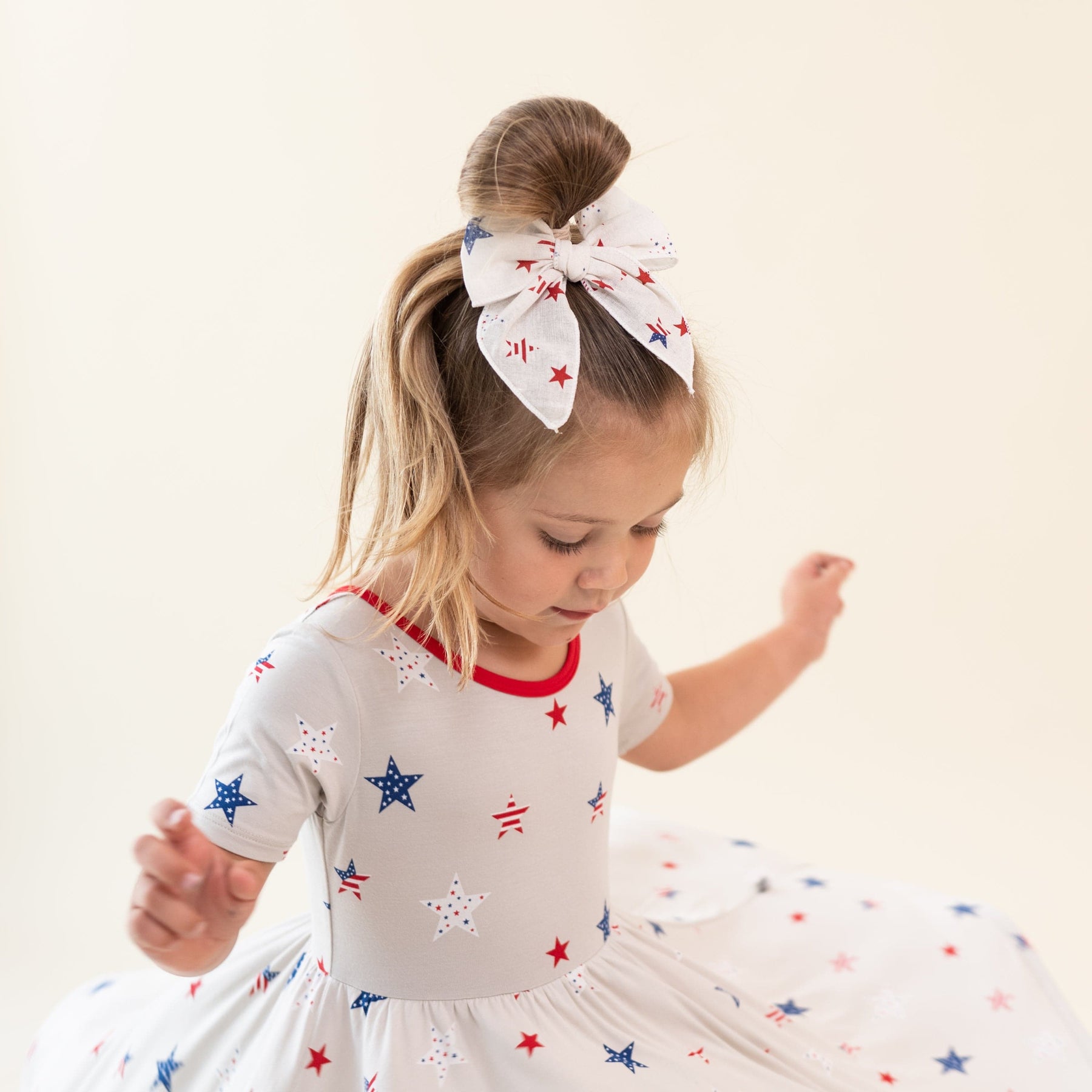 Kyte Baby Baby Bows Liberty Linen Fable Bow in Liberty