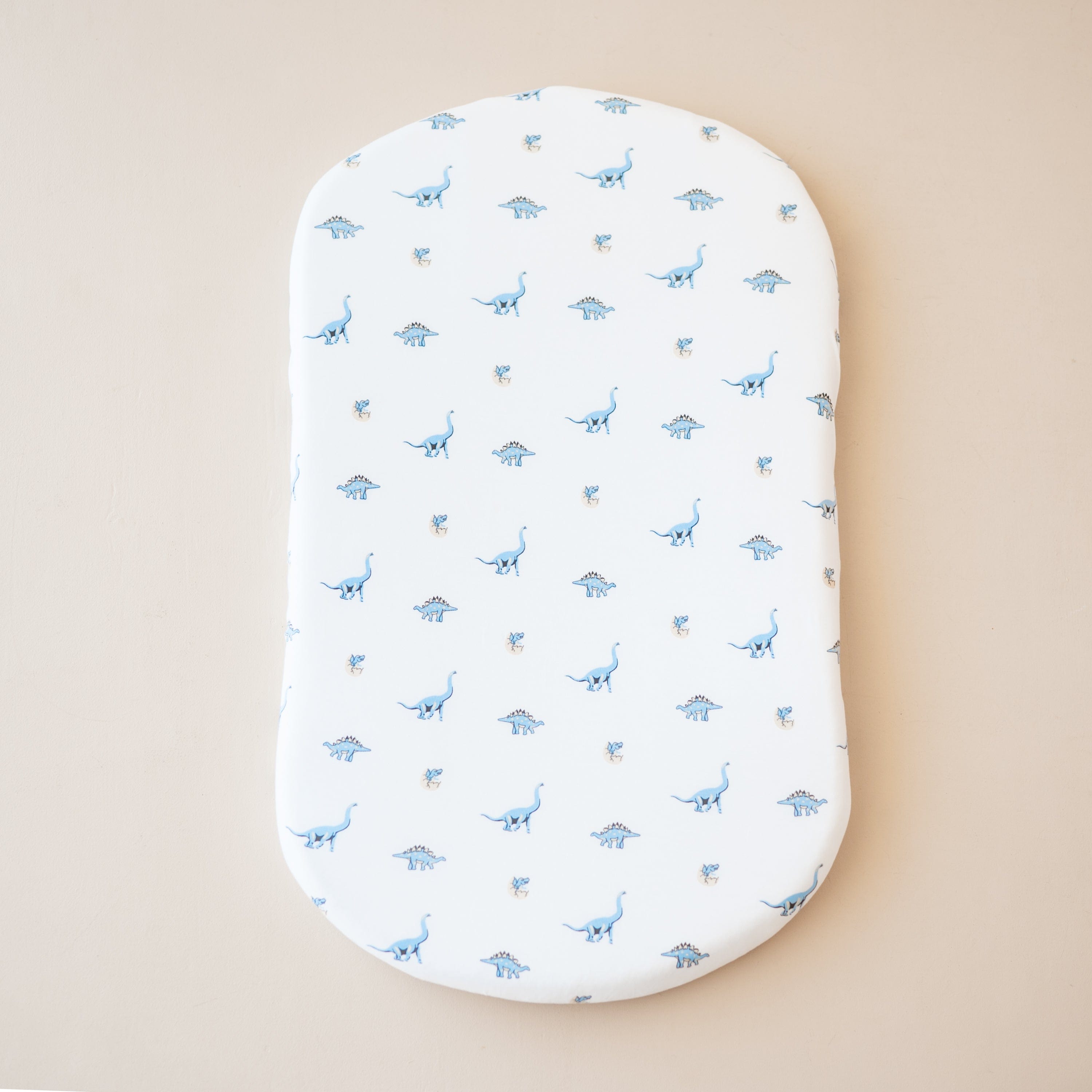 Kyte Baby Oval Bassinet Sheet in Jurassic