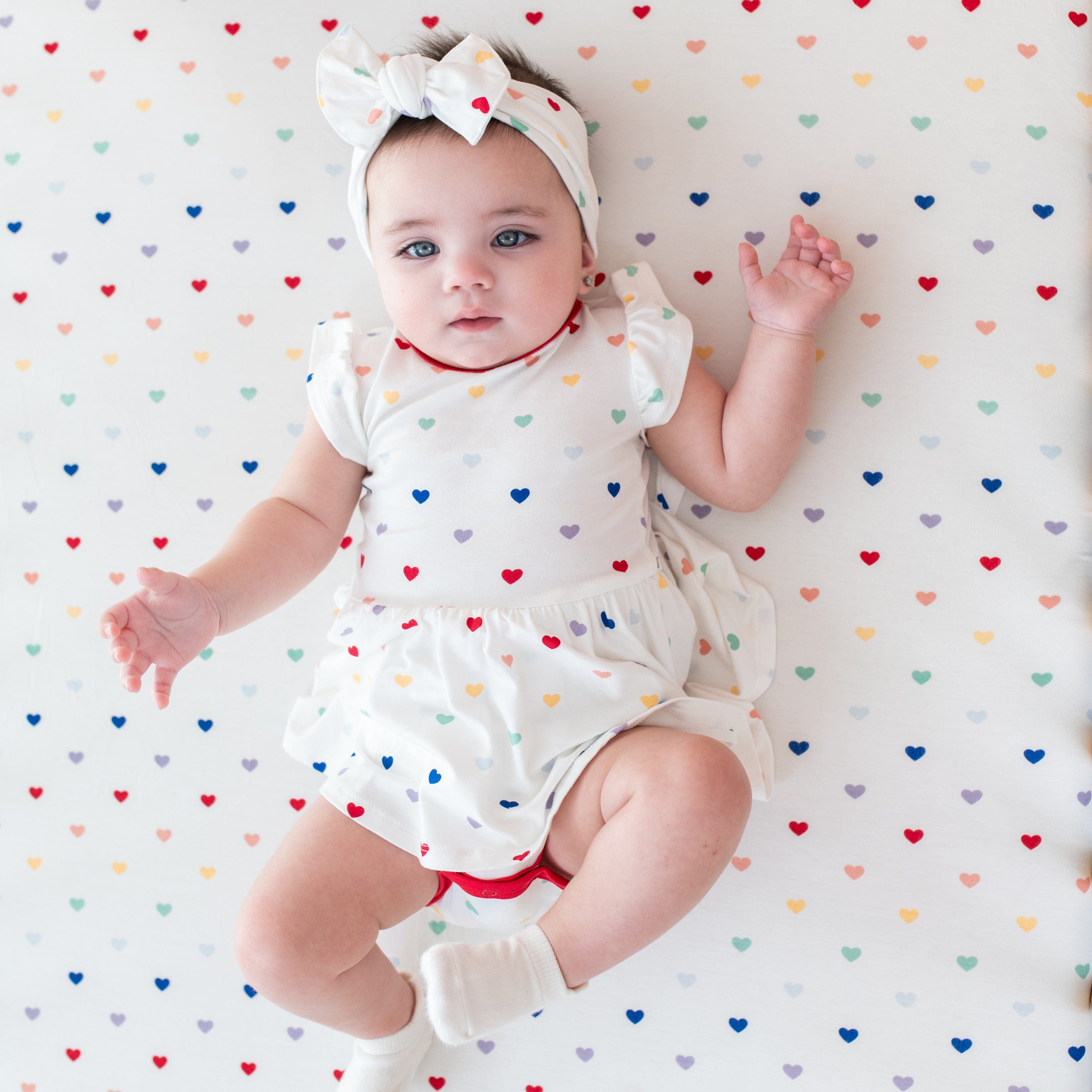 Pastel rainbow crib online sheet