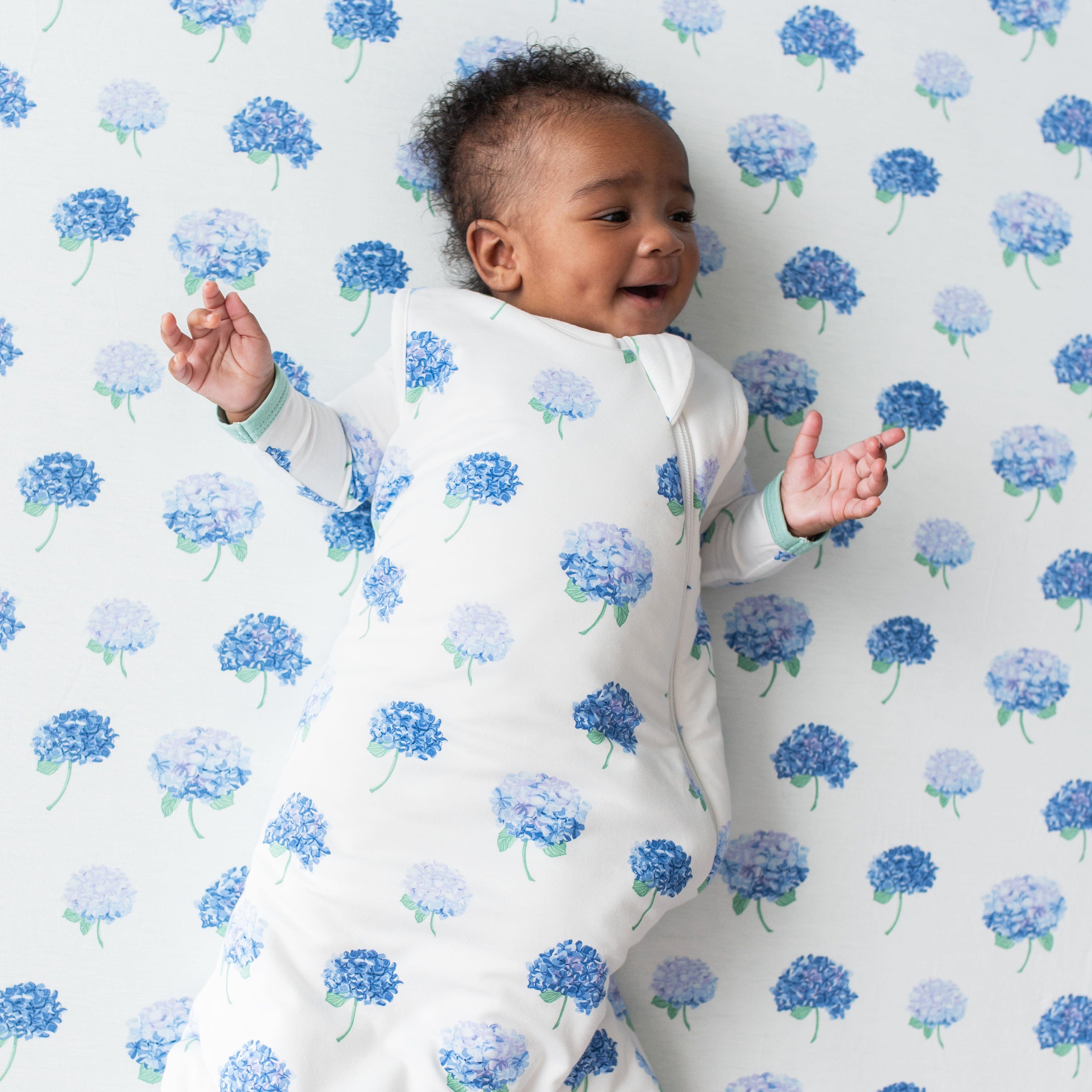 Kyte Baby Crib Sheet Hydrangea / Crib Sheet Crib Sheet in Hydrangea