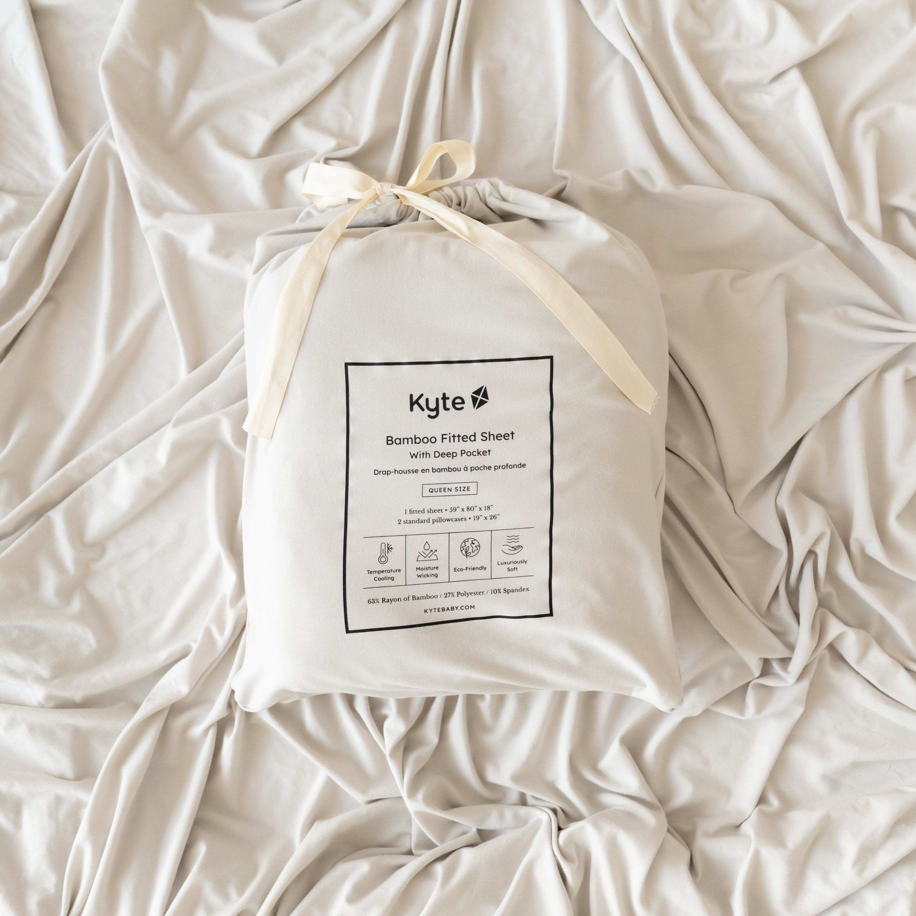 Oat Kyte Baby Fitted Sheet with Pillowcases in Bag